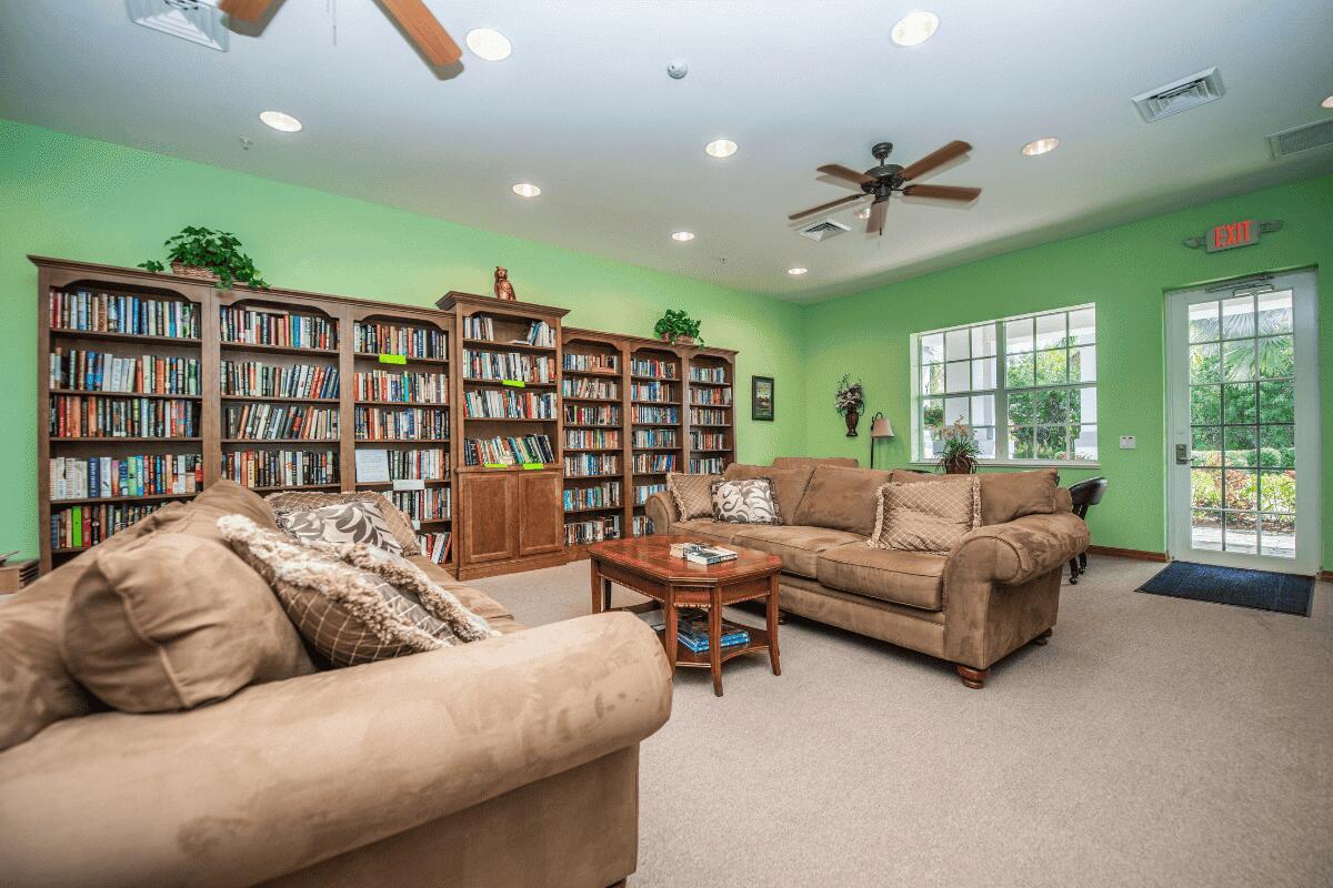 SILVER PALMS RV VILLAGE - Land