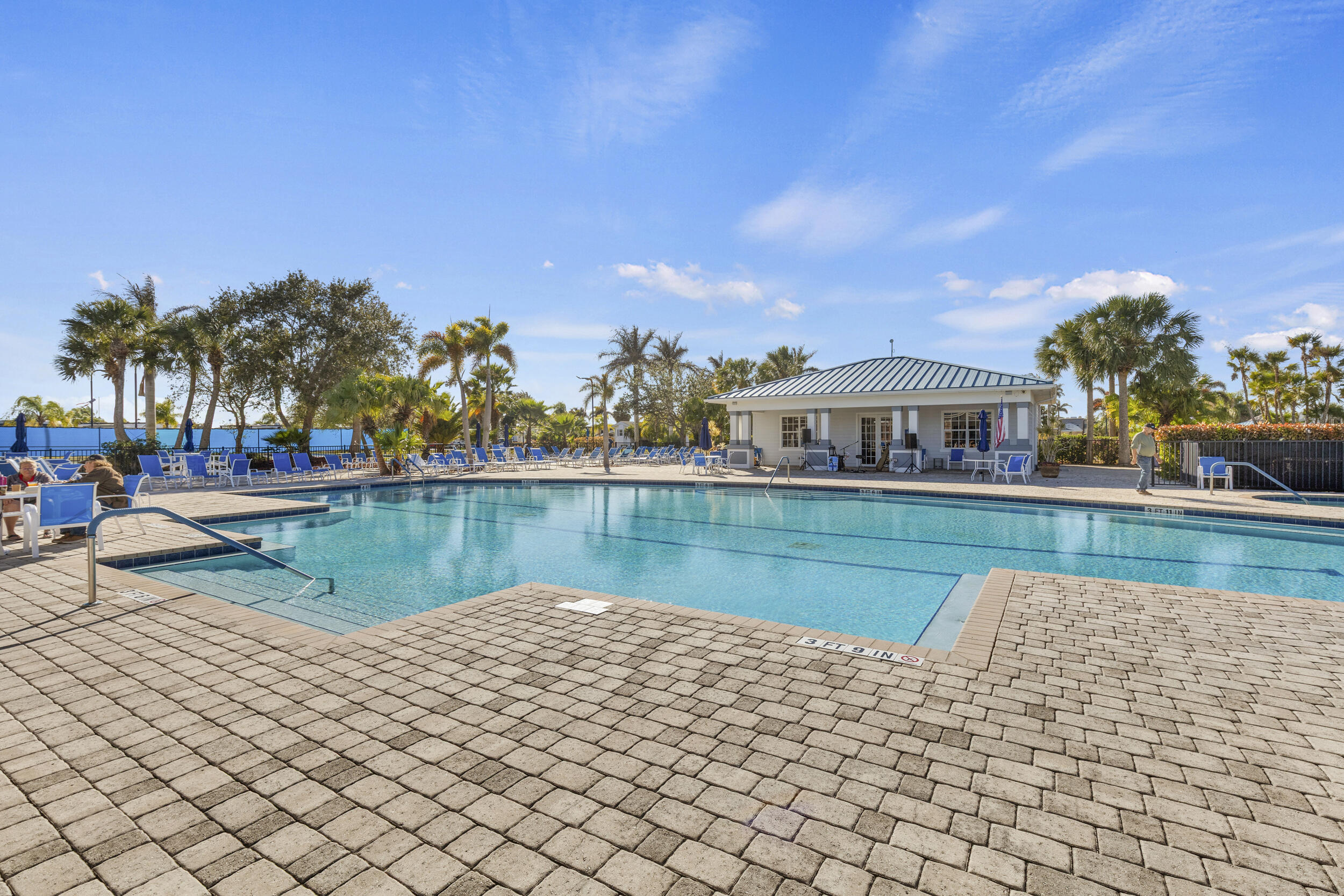 SILVER PALMS RV VILLAGE - Land