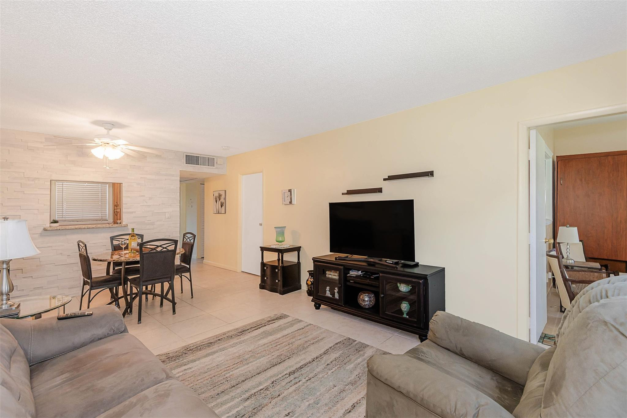 Hawaiian Gardens - Residential