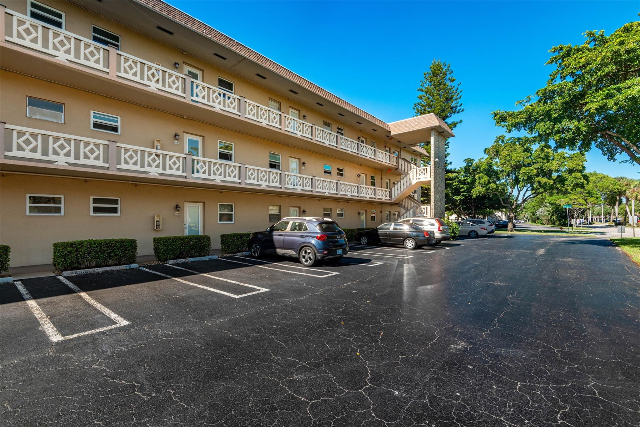 Hawaiian Gardens - Residential