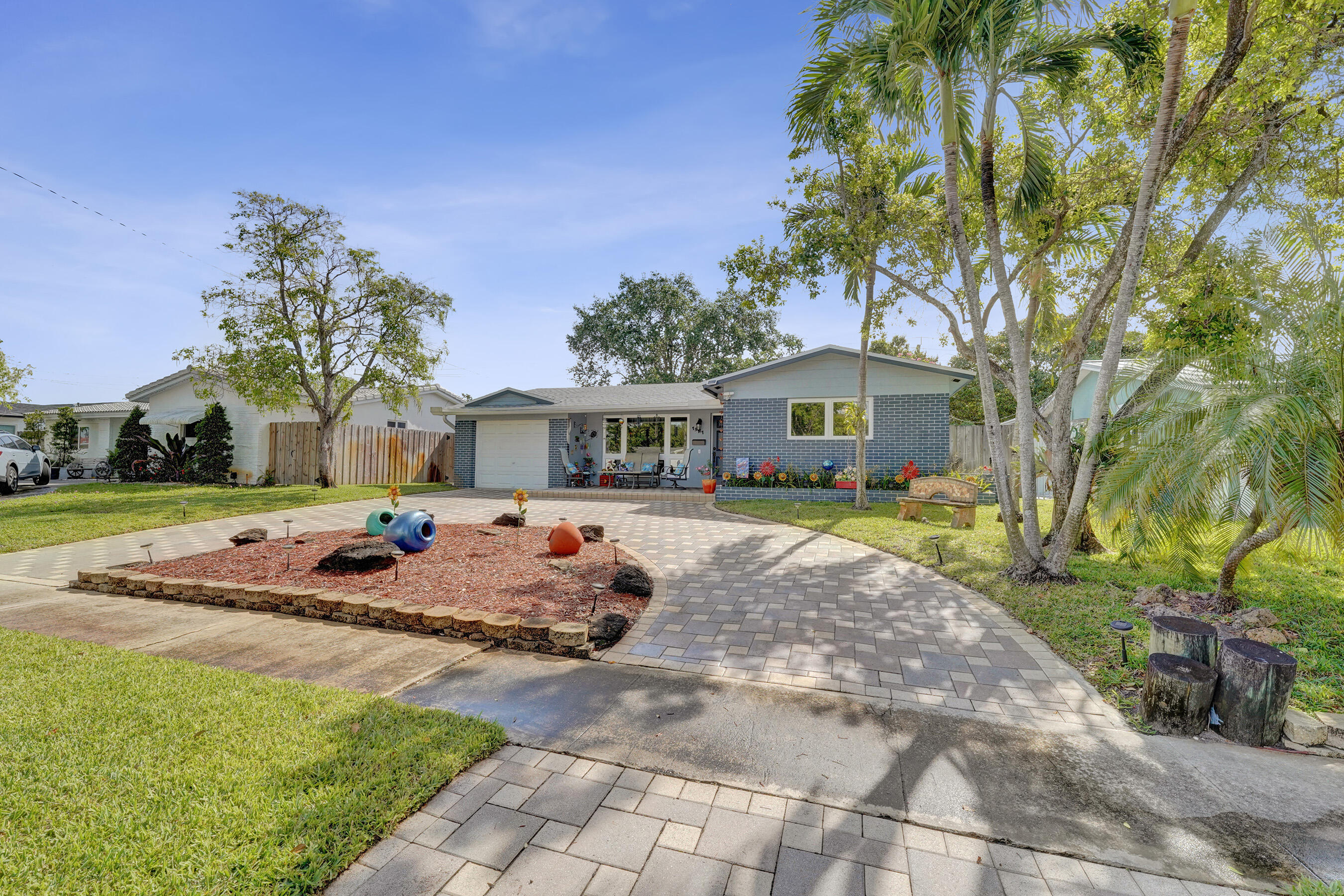 HOLLYWOOD HILLS AMEN PLAT - Residential