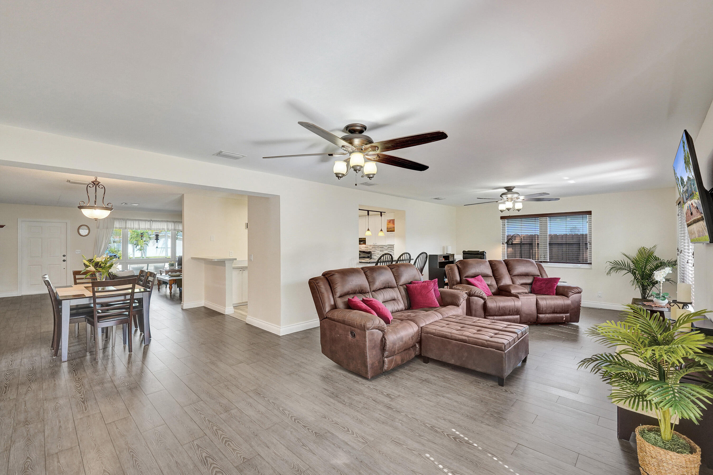 HOLLYWOOD HILLS AMEN PLAT - Residential