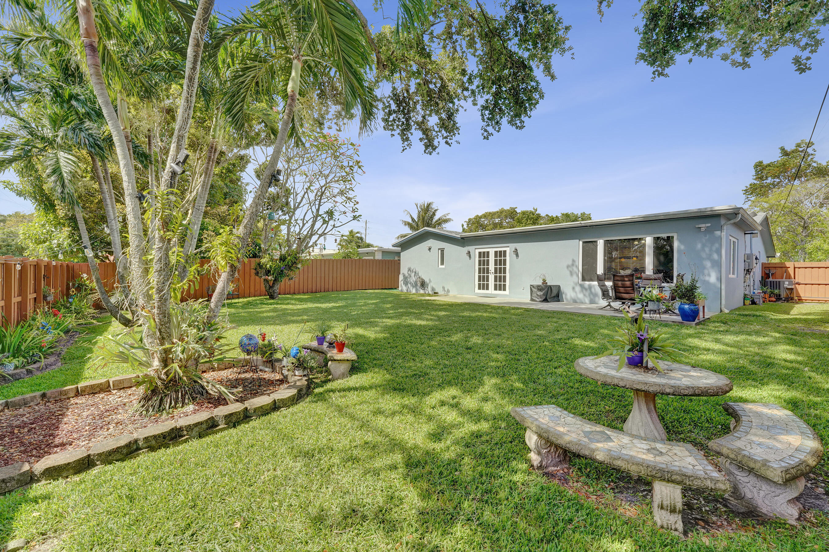 HOLLYWOOD HILLS AMEN PLAT - Residential