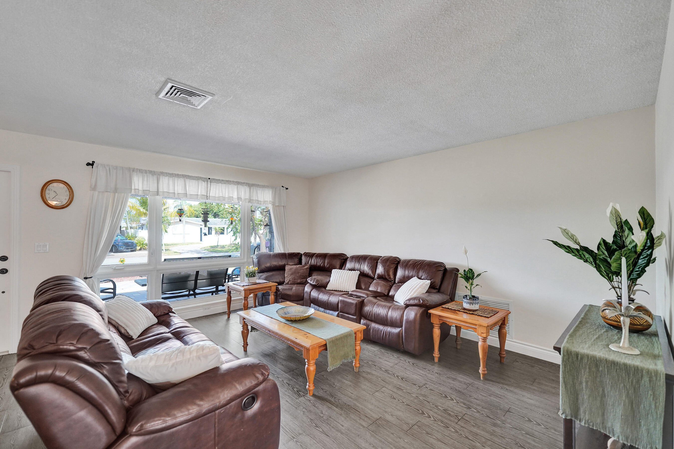 HOLLYWOOD HILLS AMEN PLAT - Residential