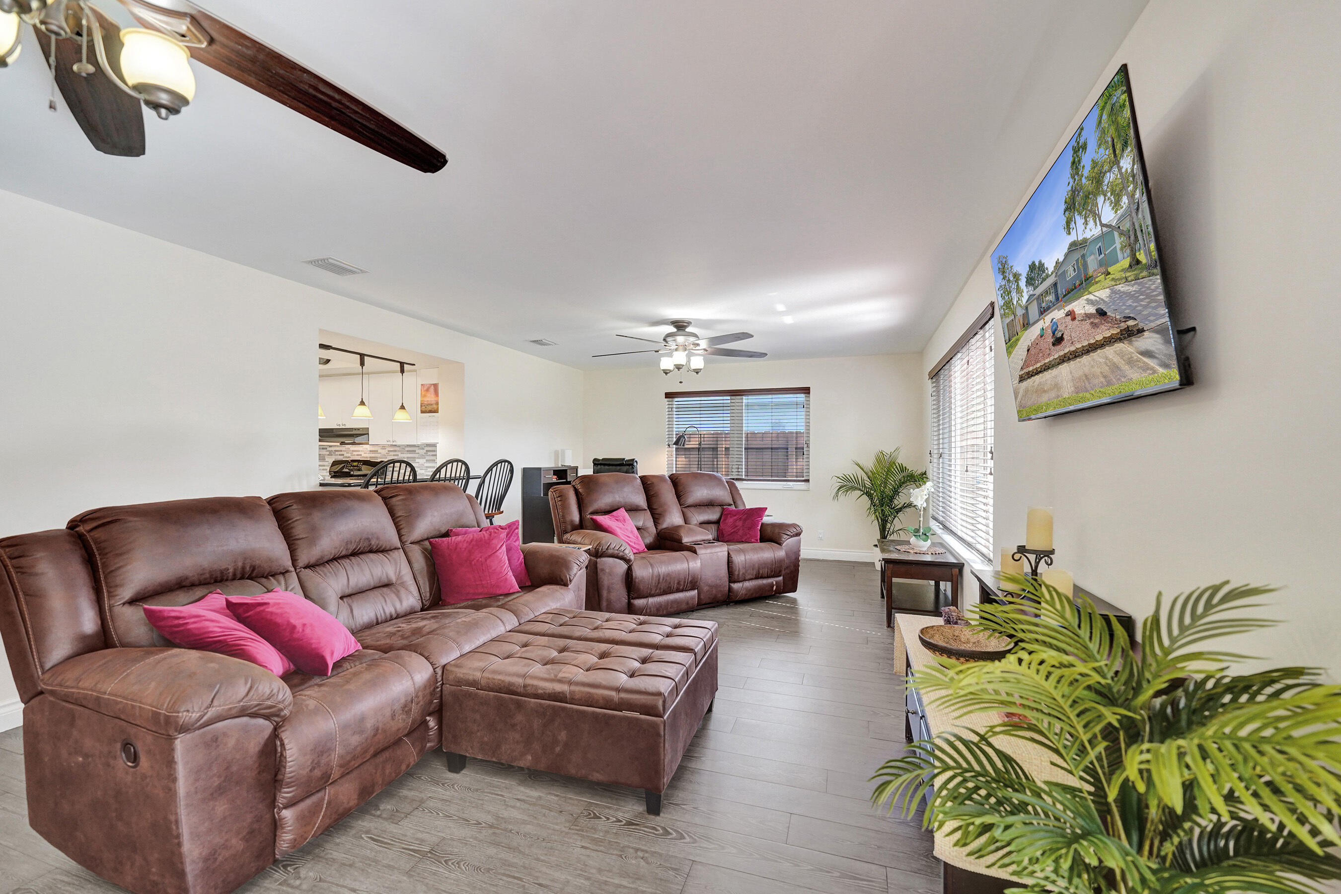 HOLLYWOOD HILLS AMEN PLAT - Residential