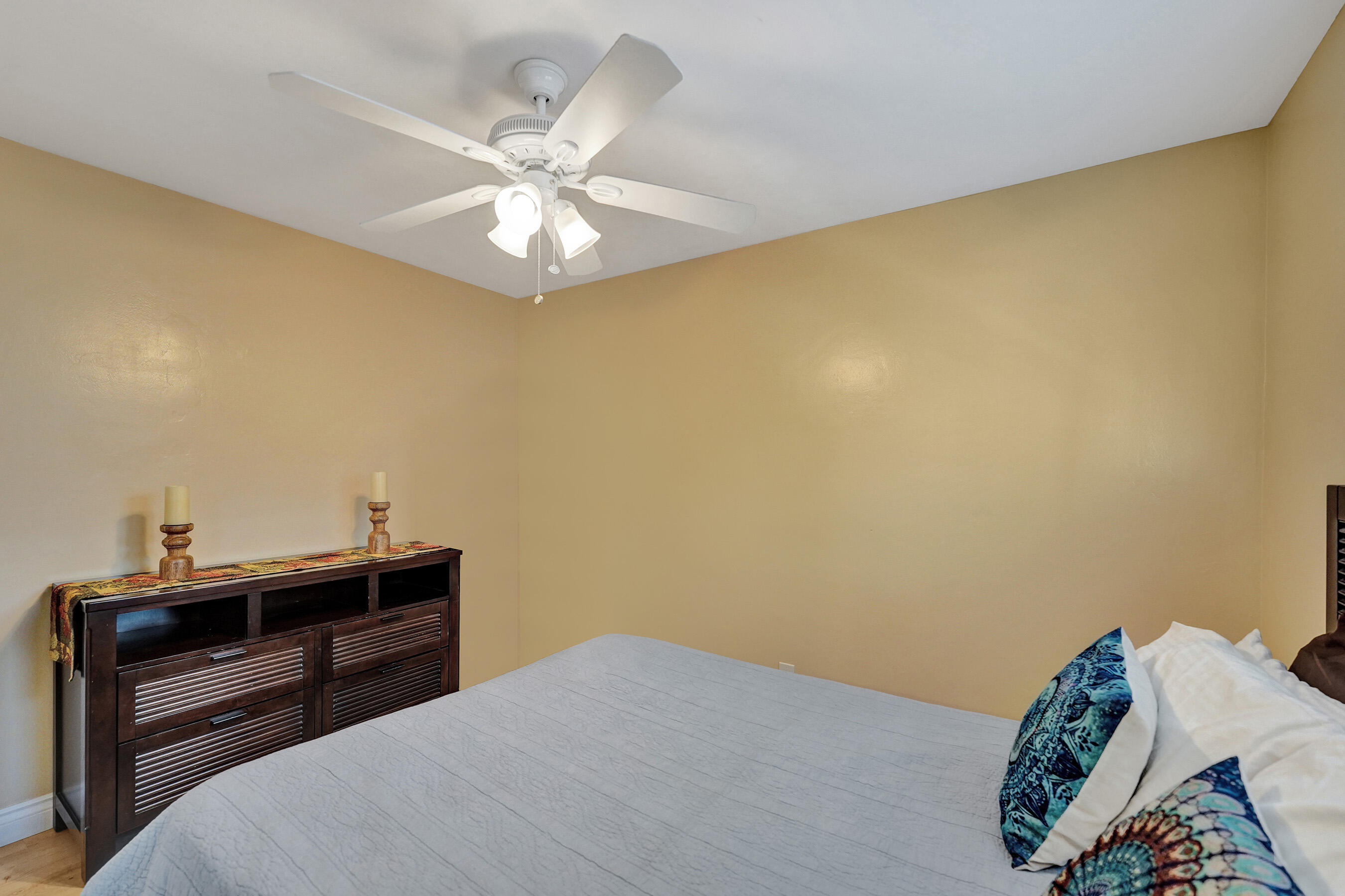 HOLLYWOOD HILLS AMEN PLAT - Residential