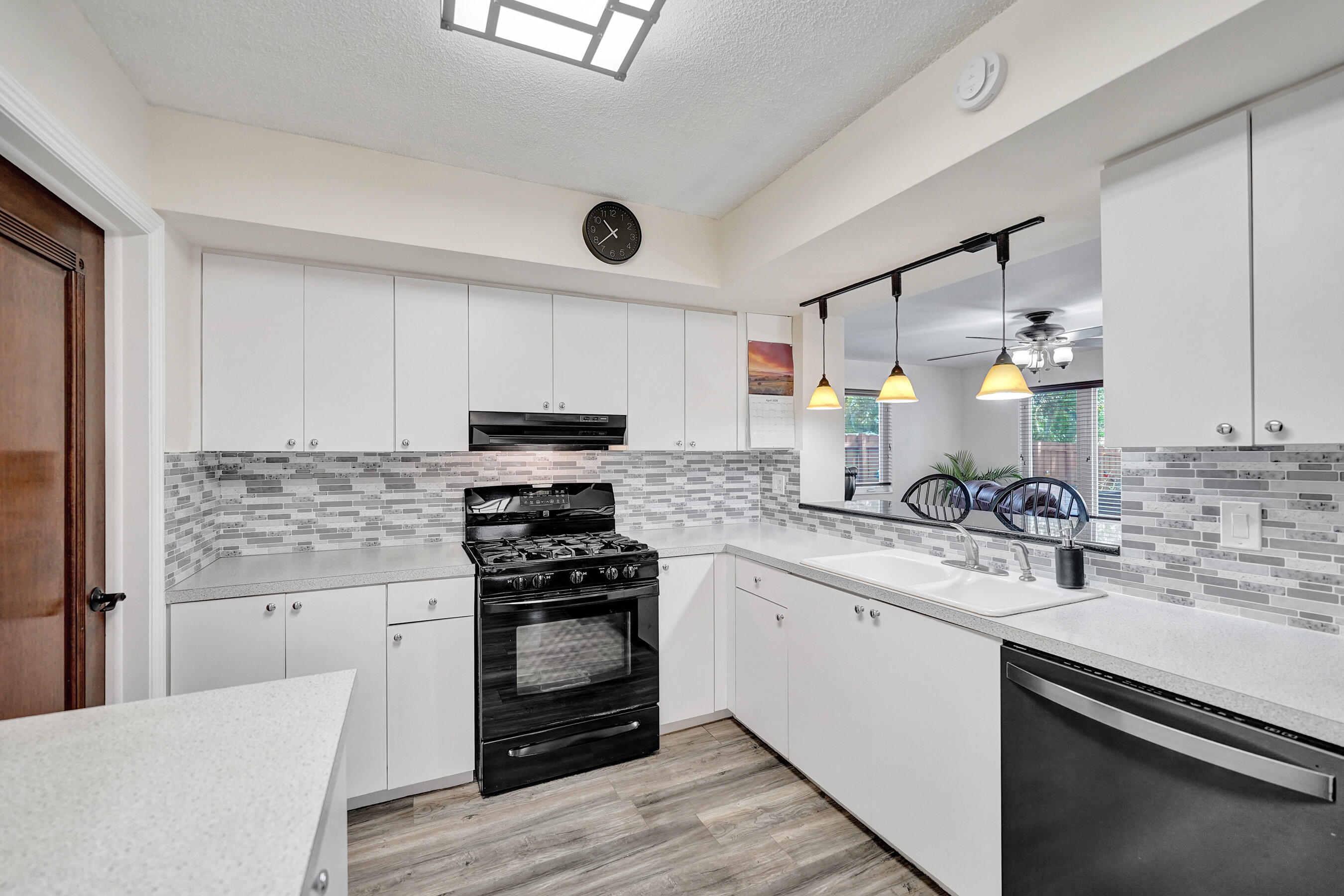 HOLLYWOOD HILLS AMEN PLAT - Residential