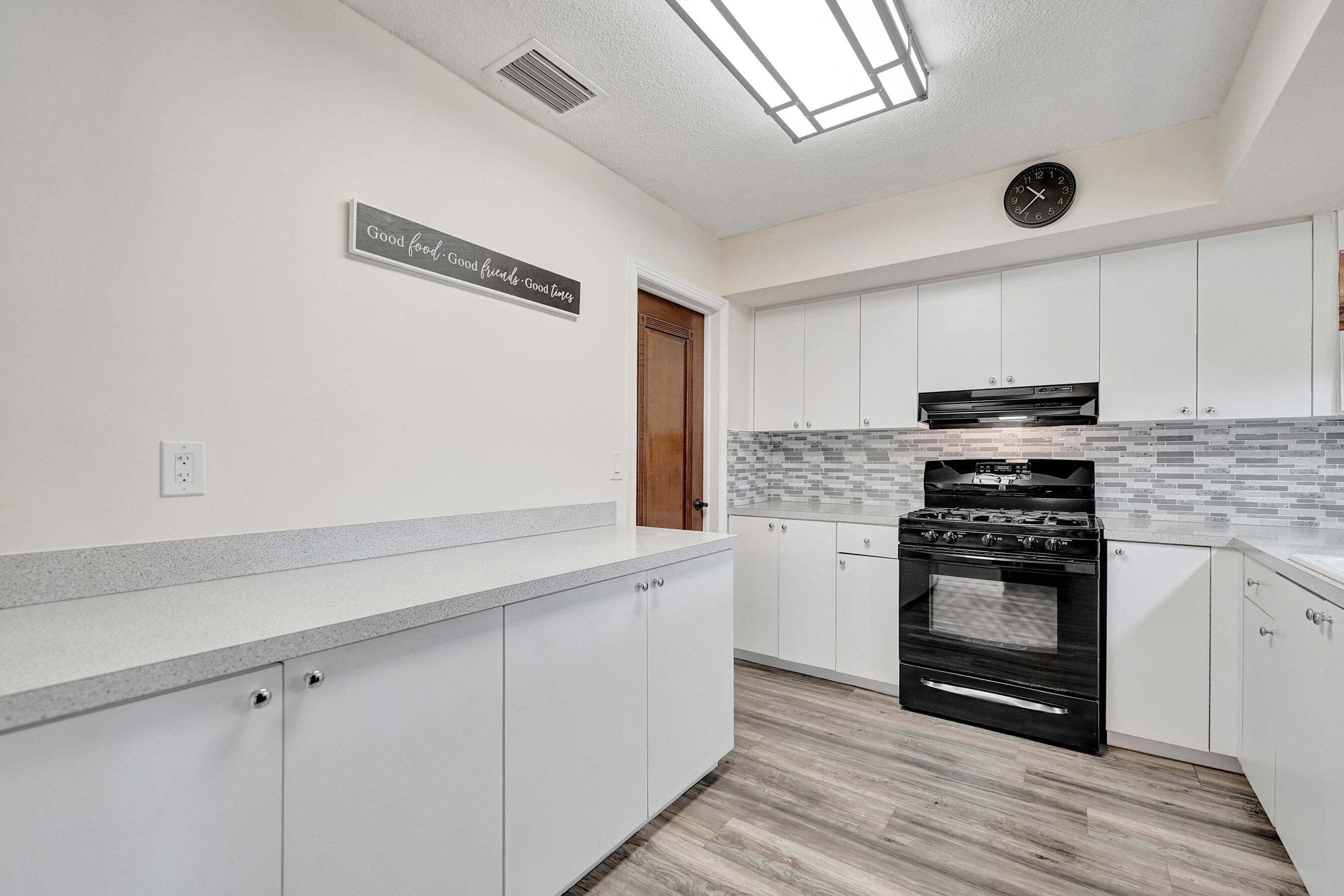 HOLLYWOOD HILLS AMEN PLAT - Residential