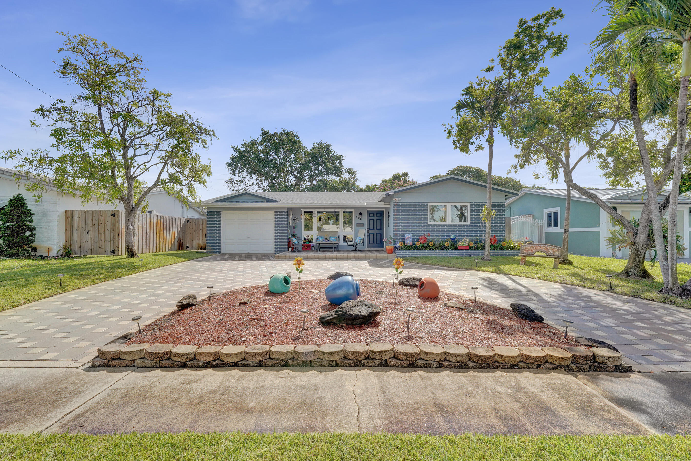 HOLLYWOOD HILLS AMEN PLAT - Residential