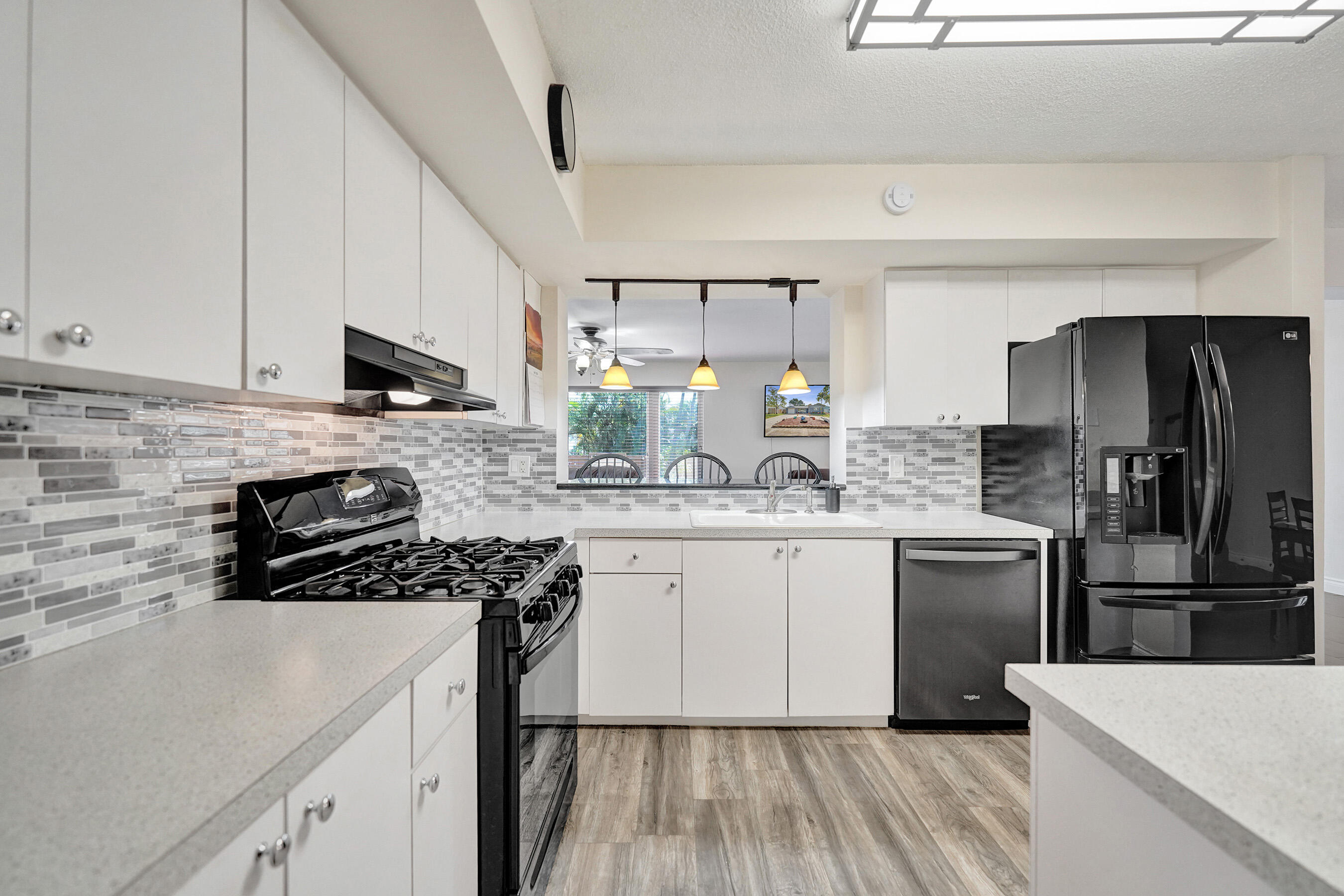 HOLLYWOOD HILLS AMEN PLAT - Residential