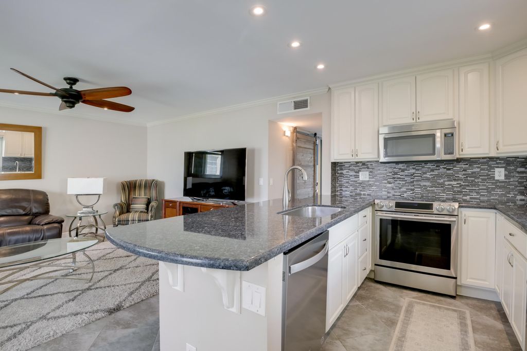 Photo of 510 Flanders K, Delray Beach, FL 33484 (MLS # R11104168)