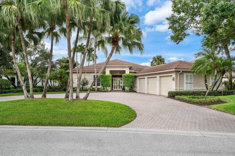 Photo of 118 W Village Way, Jupiter, FL 33458 (MLS # B26049191)