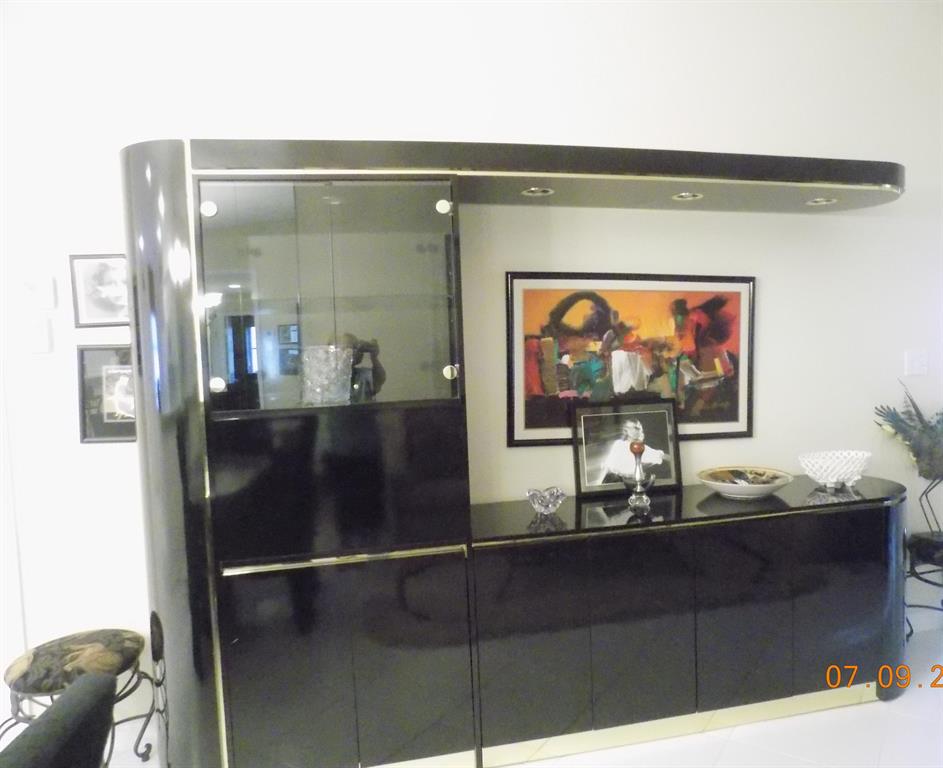 WHISPER WALK - Residential