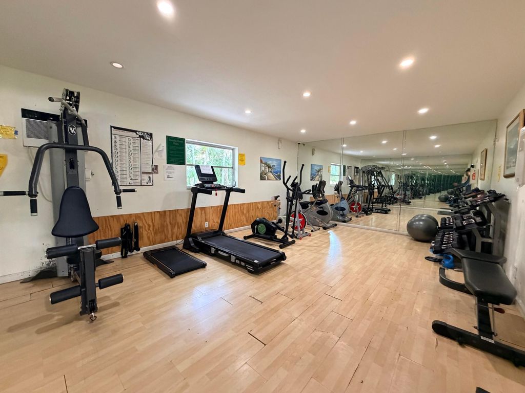 Photo of 5174 NE 6th Avenue #526, Oakland Park, FL 33334 (MLS # B26037025)