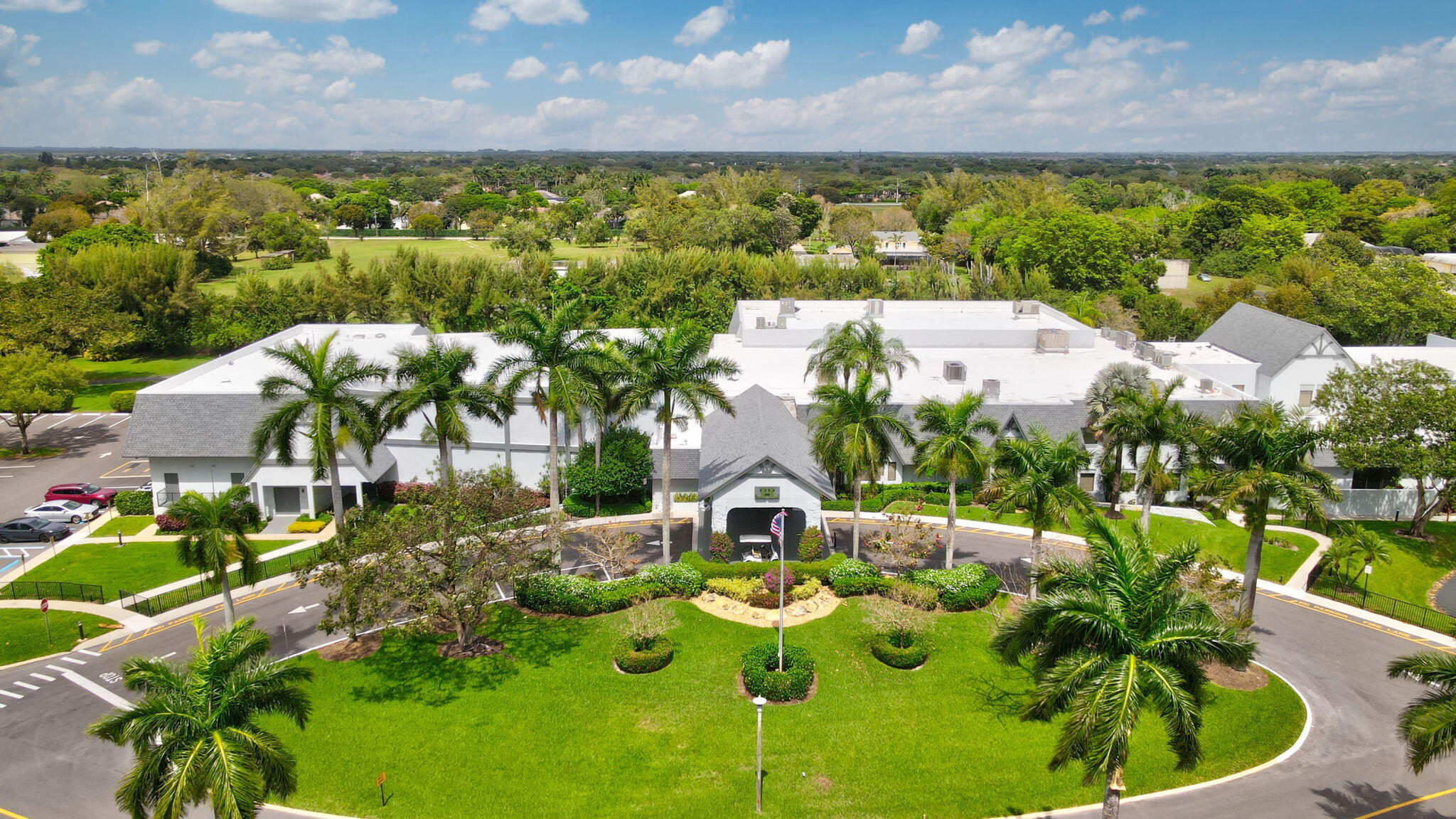 HUNTINGTON LAKES SEC FIVE CONDOS - Residential