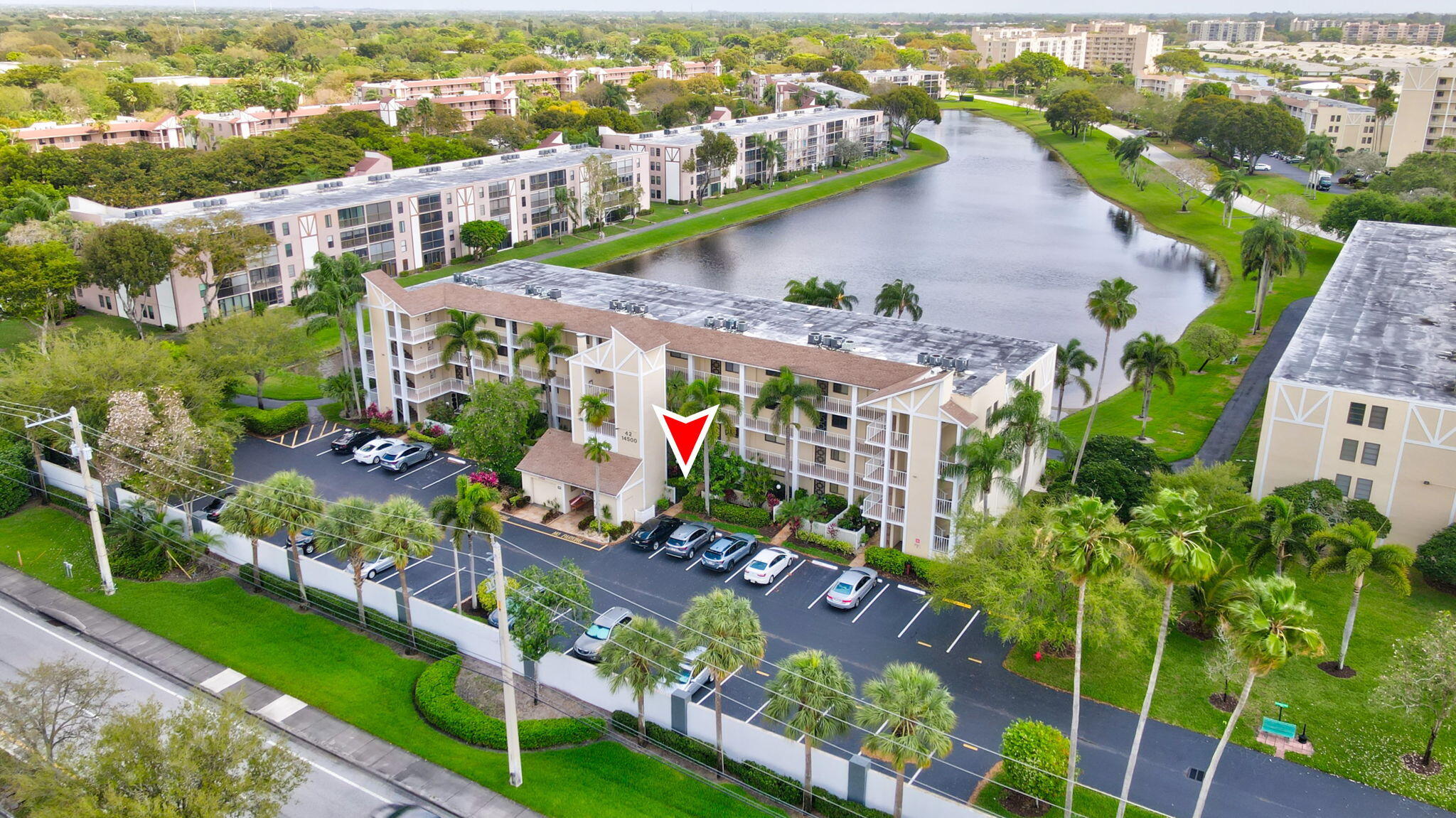 HUNTINGTON LAKES SEC FIVE CONDOS - Residential