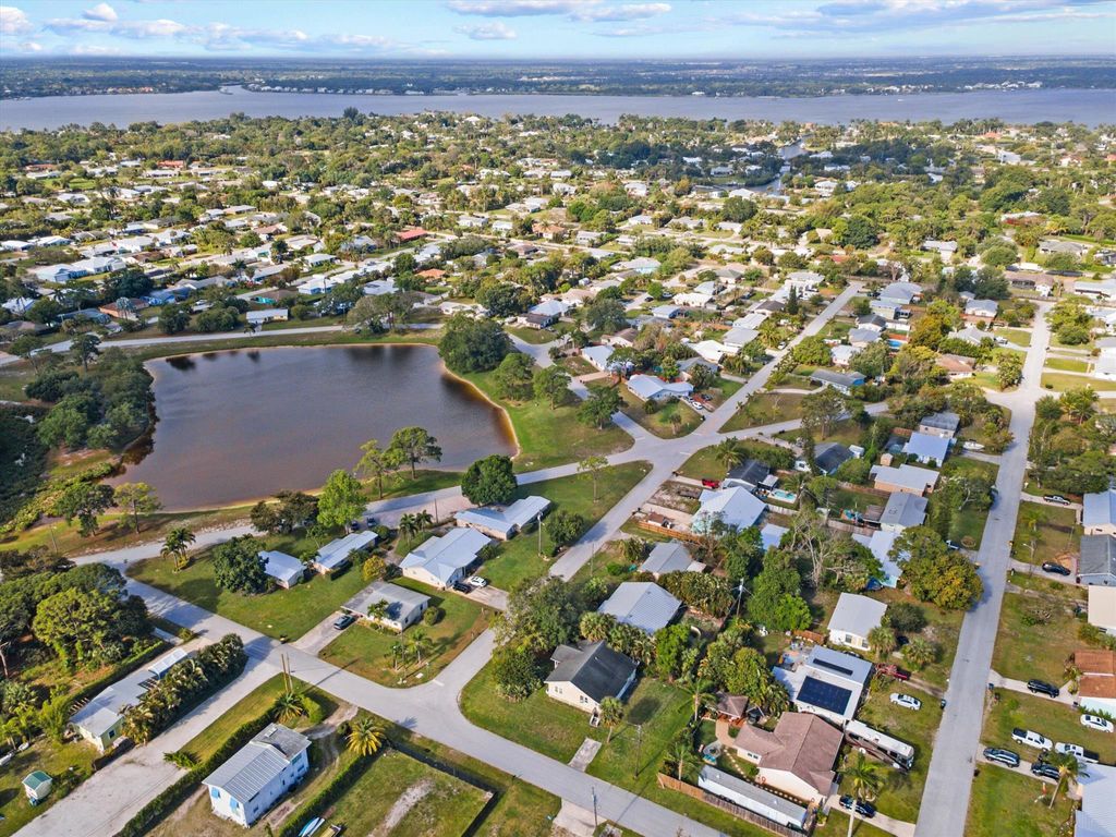 Photo of 1566 NW 9th Avenue, Stuart, FL 34994 (MLS # R11079231)