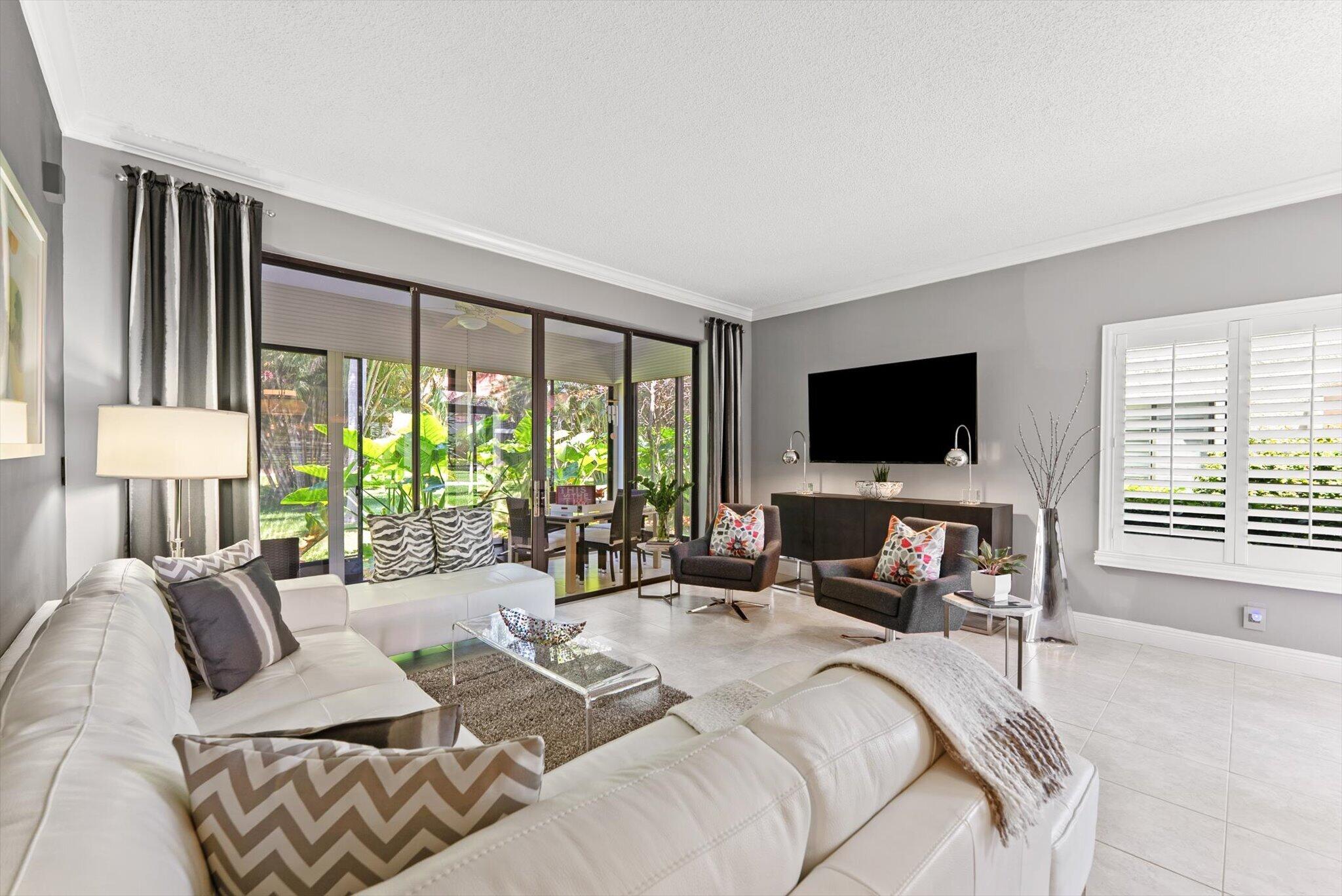 THE LEXINGTON CLUB - Residential