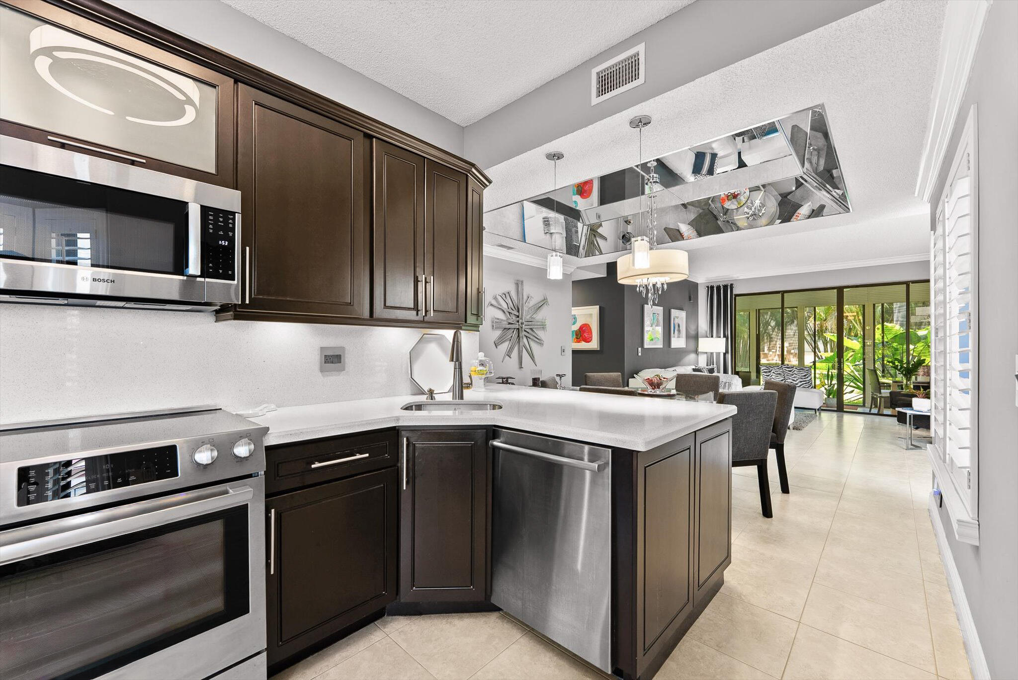 THE LEXINGTON CLUB - Residential
