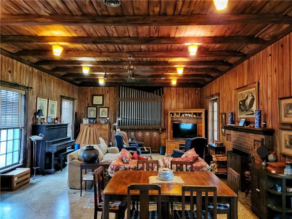 A W TURNERS RESIDENT ADD - Residential