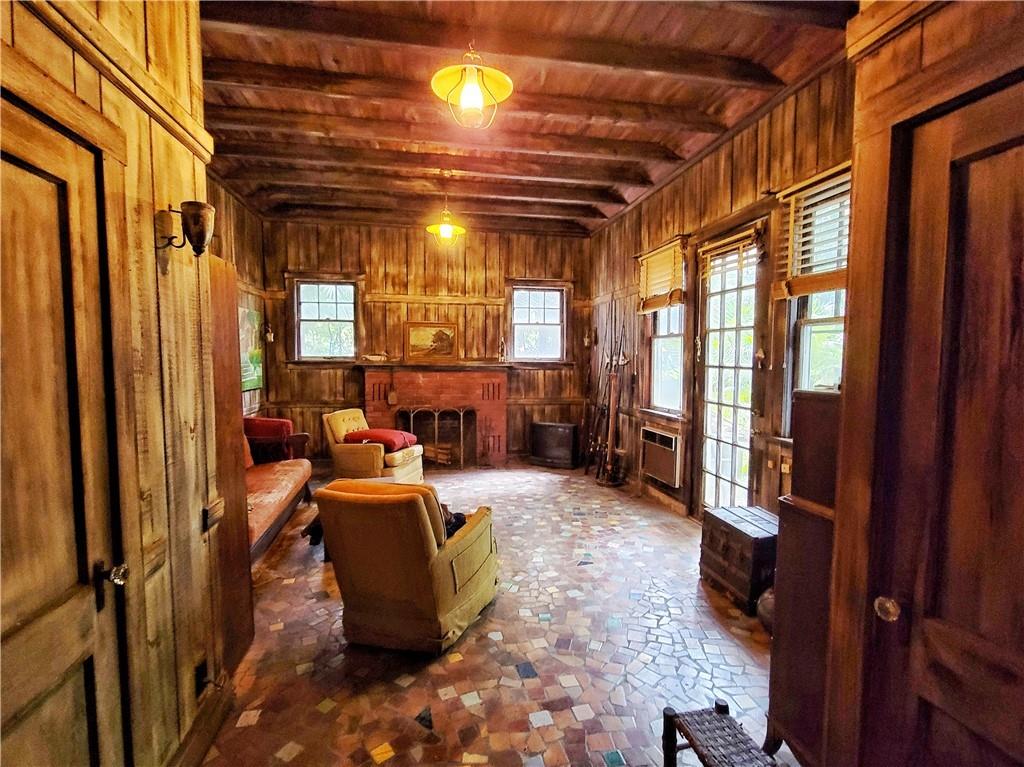 A W TURNERS RESIDENT ADD - Residential