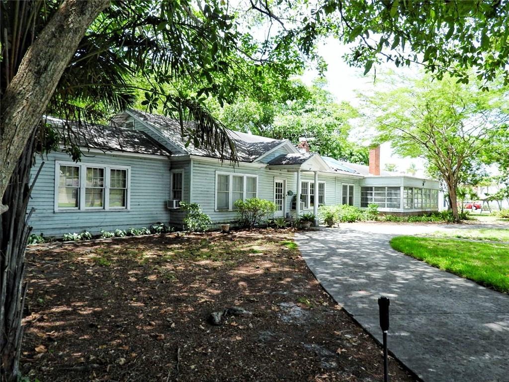 A W TURNERS RESIDENT ADD - Residential