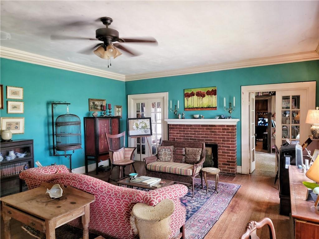 A W TURNERS RESIDENT ADD - Residential