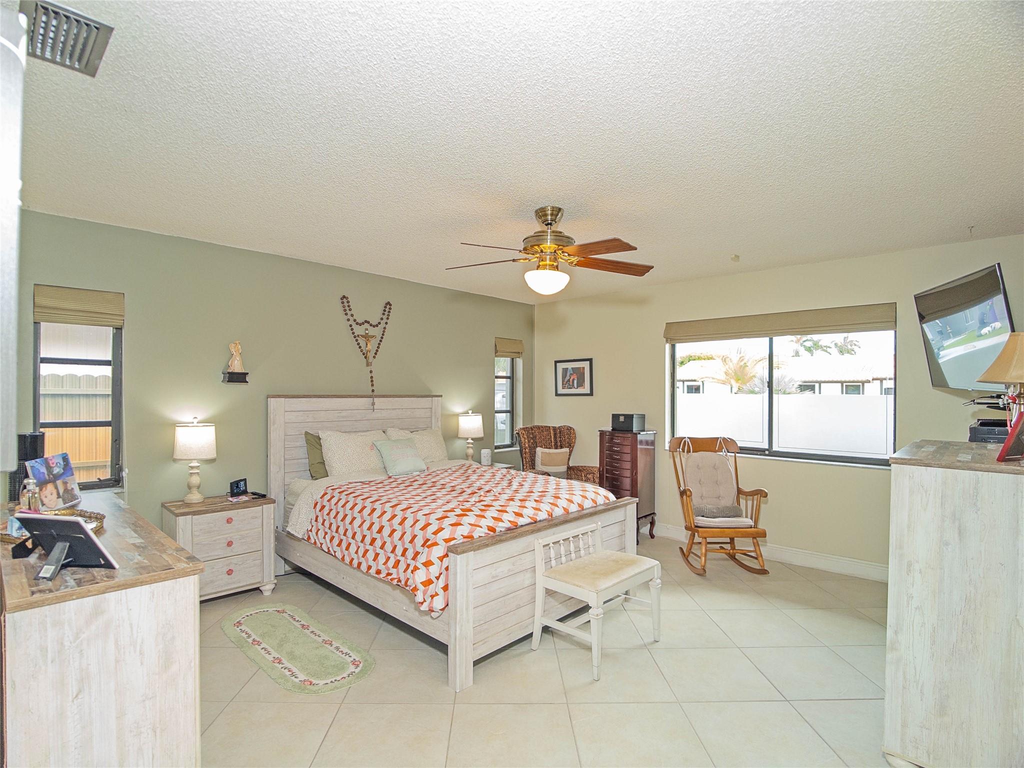 Country Lake Manors Sec 0 - Residential