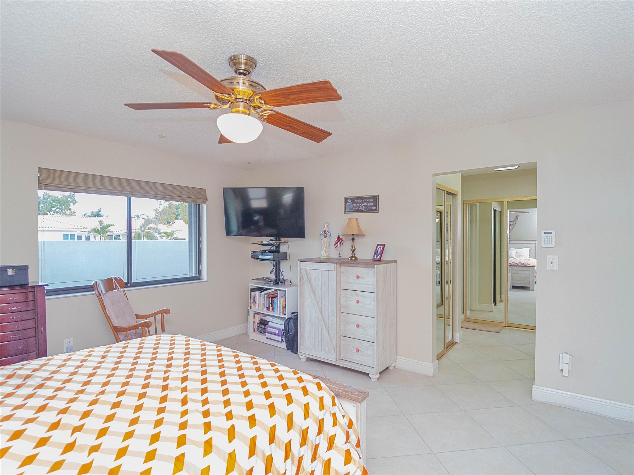 Country Lake Manors Sec 0 - Residential