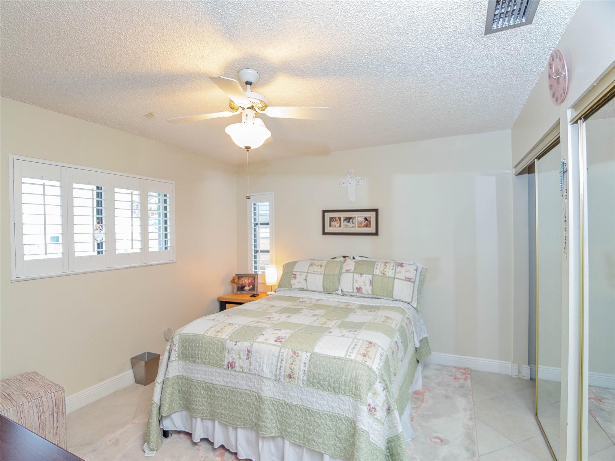 Country Lake Manors Sec 0 - Residential