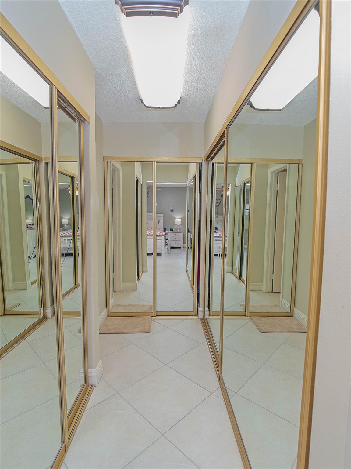 Country Lake Manors Sec 0 - Residential