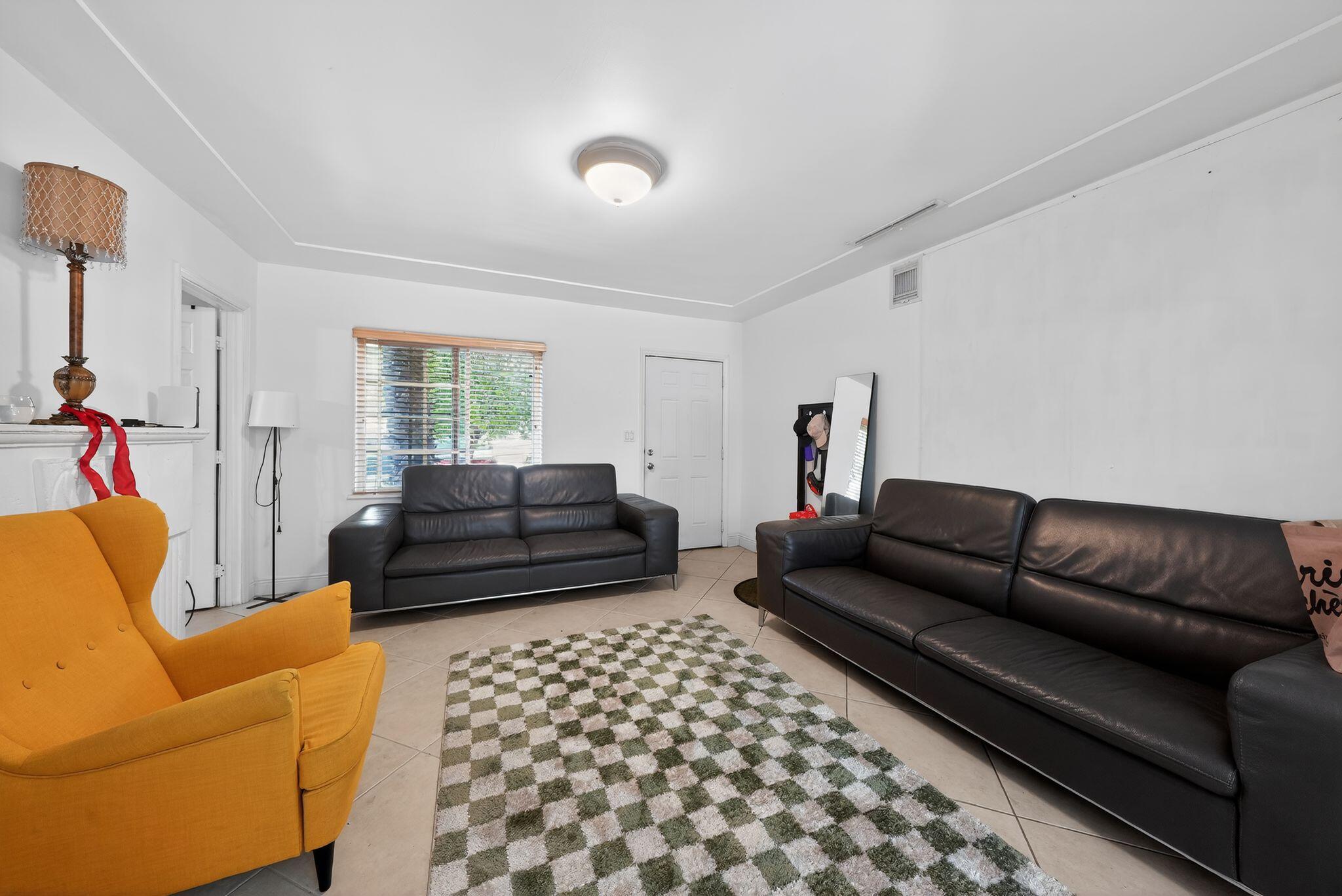 ISLE OF NORMANDY MIAMI VIEW SEC - Residential