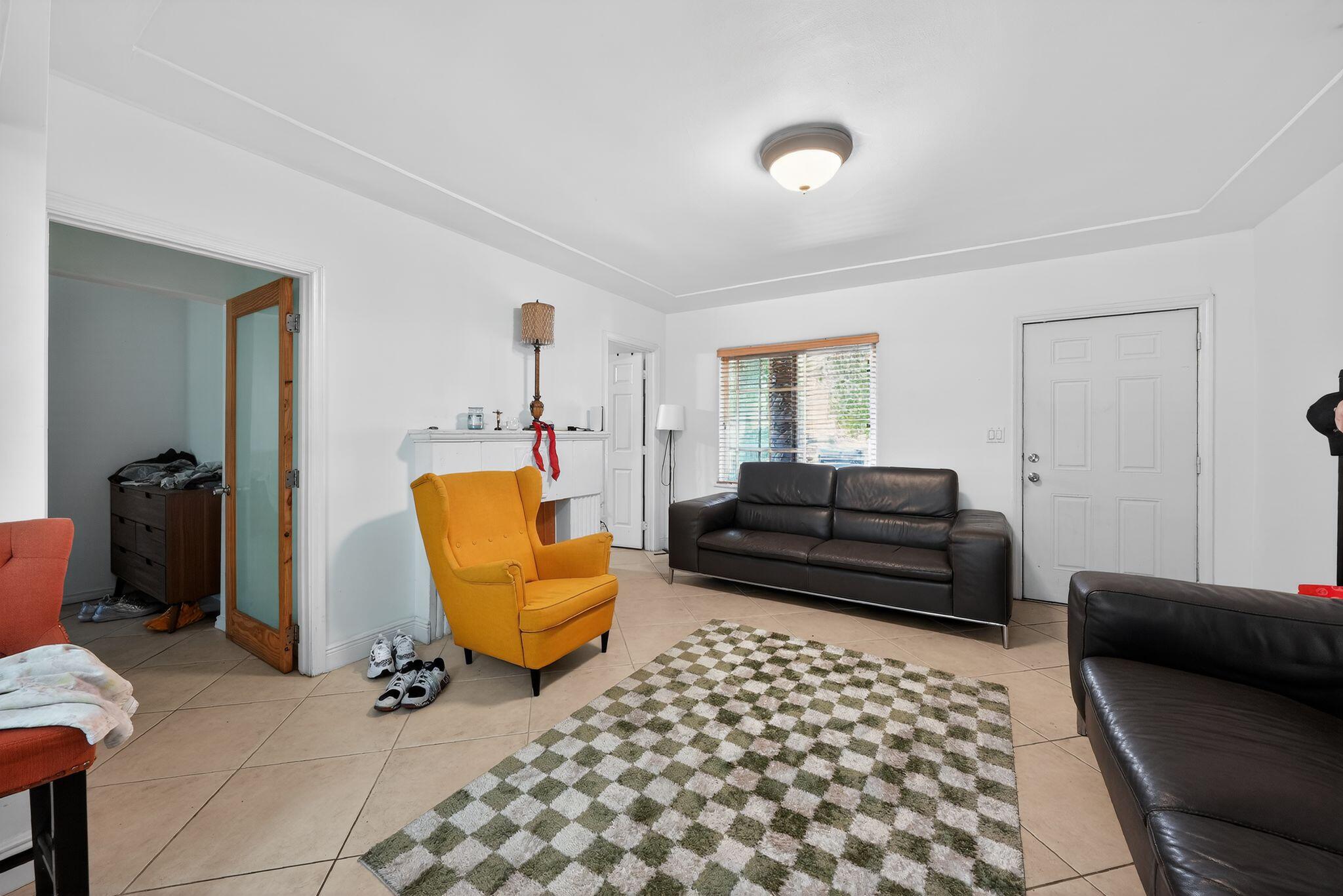 ISLE OF NORMANDY MIAMI VIEW SEC - Residential