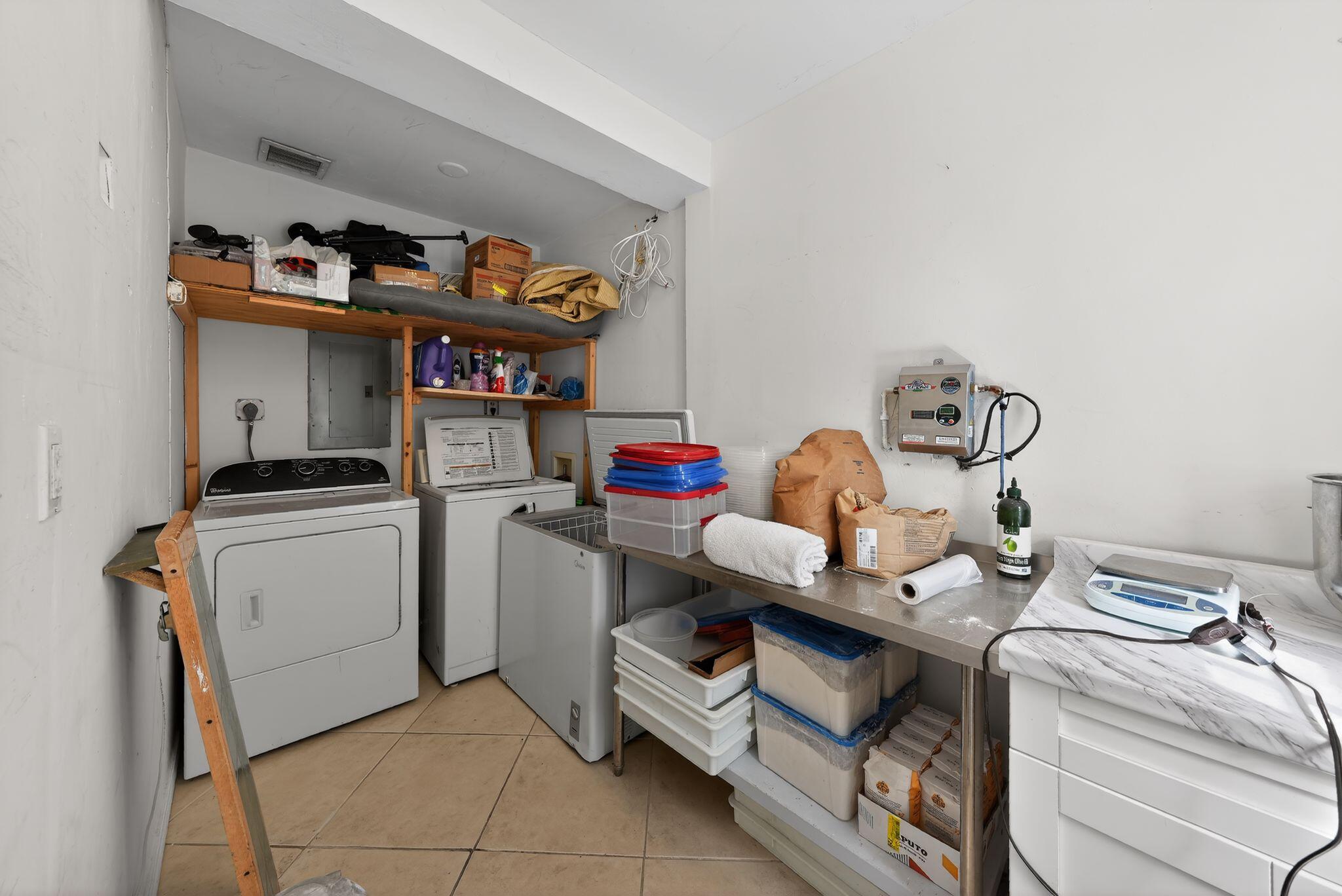 ISLE OF NORMANDY MIAMI VIEW SEC - Residential