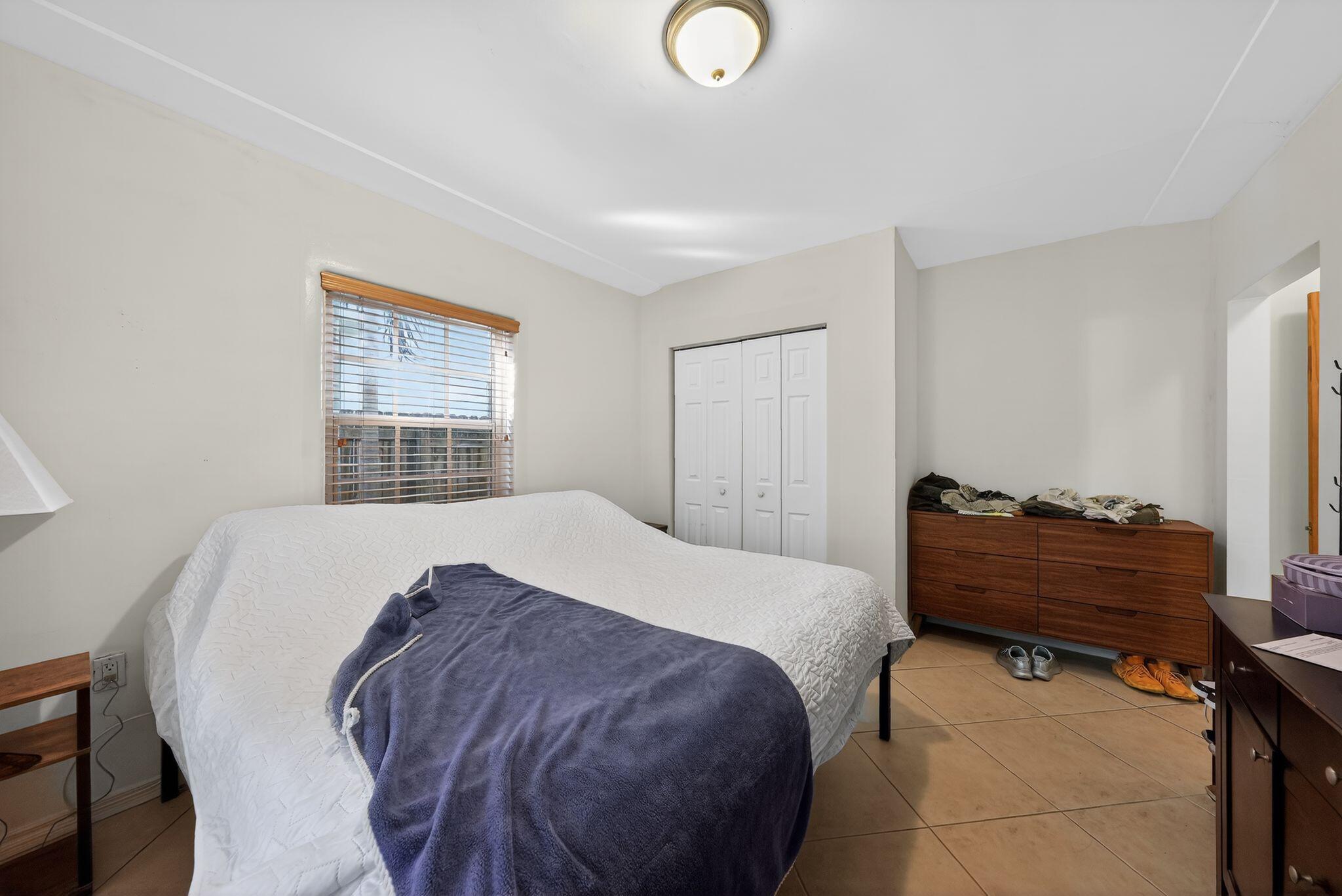 ISLE OF NORMANDY MIAMI VIEW SEC - Residential