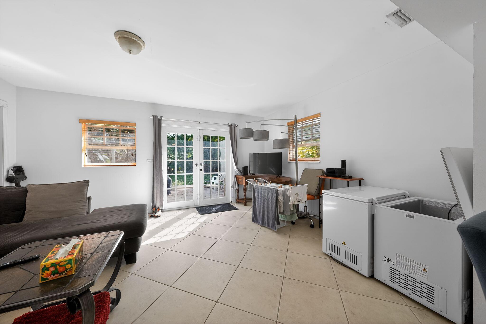 ISLE OF NORMANDY MIAMI VIEW SEC - Residential