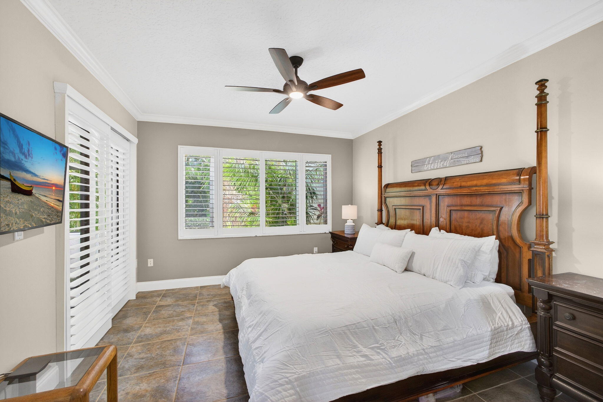 OAK HARBOUR CONDOS - Residential Lease