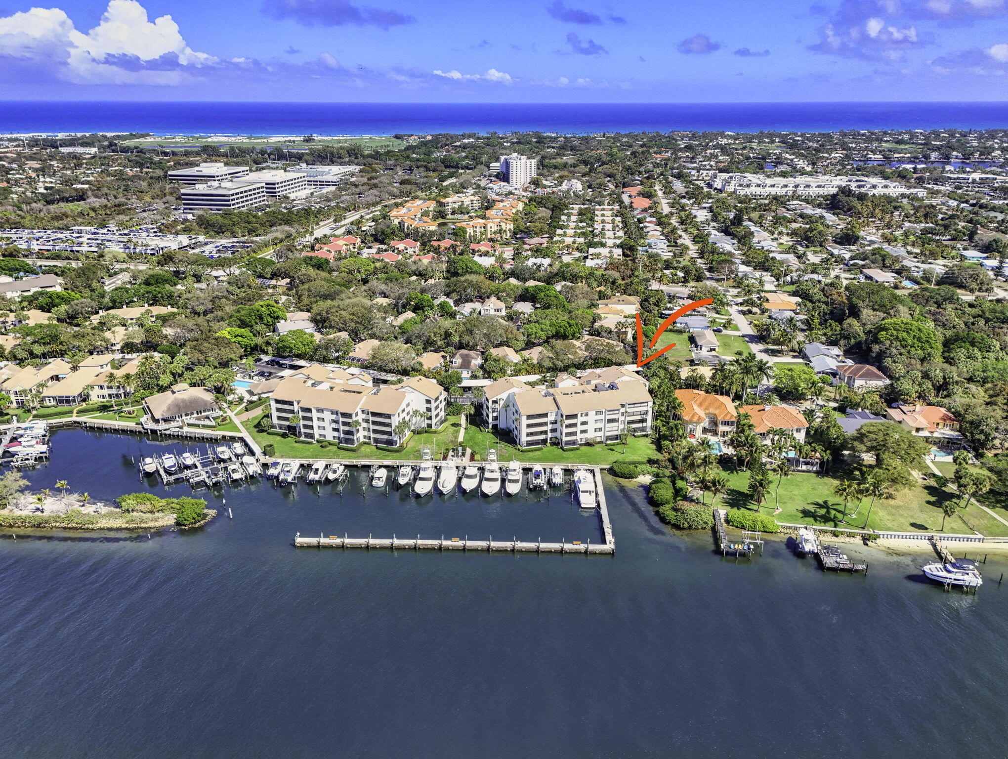 OAK HARBOUR CONDOS - Residential Lease