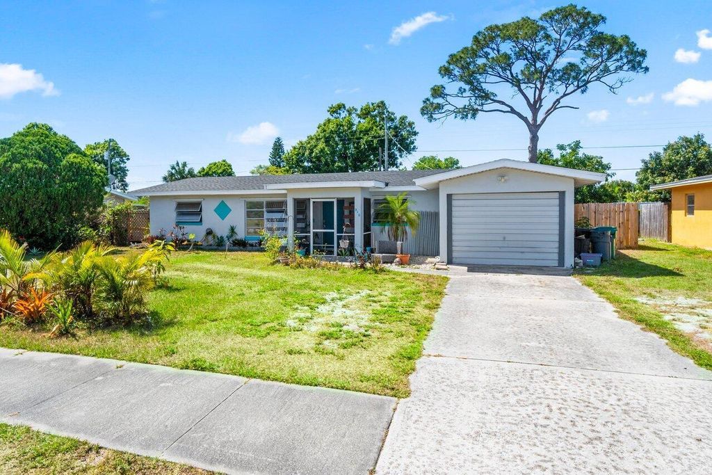 Photo of 310 Riomar Dr, Port Saint Lucie, FL 34952 (MLS # R10973845)