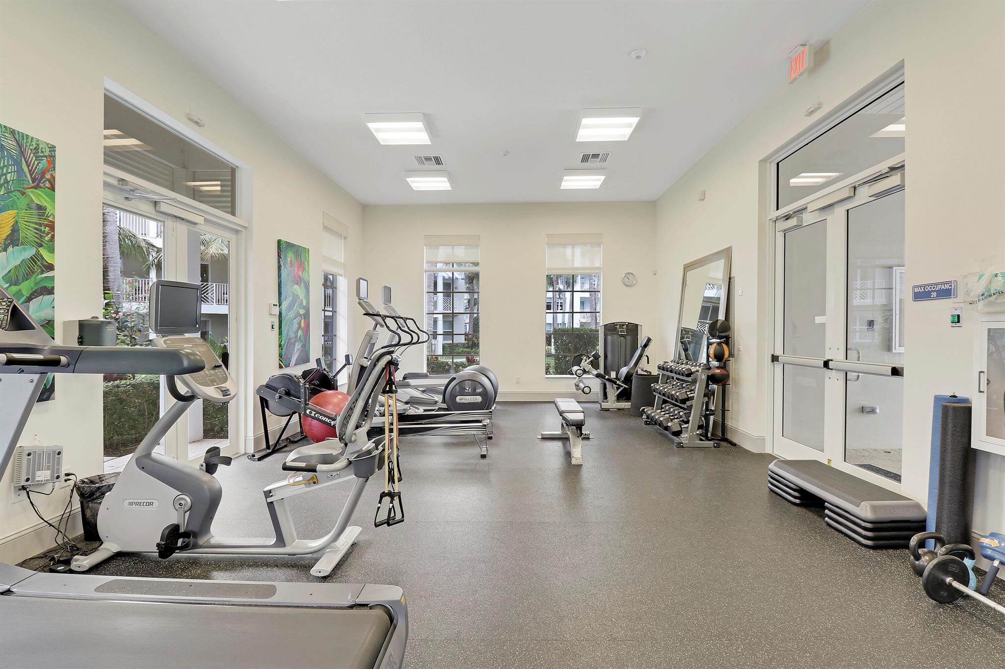 BAY COLONY - Residential Lease