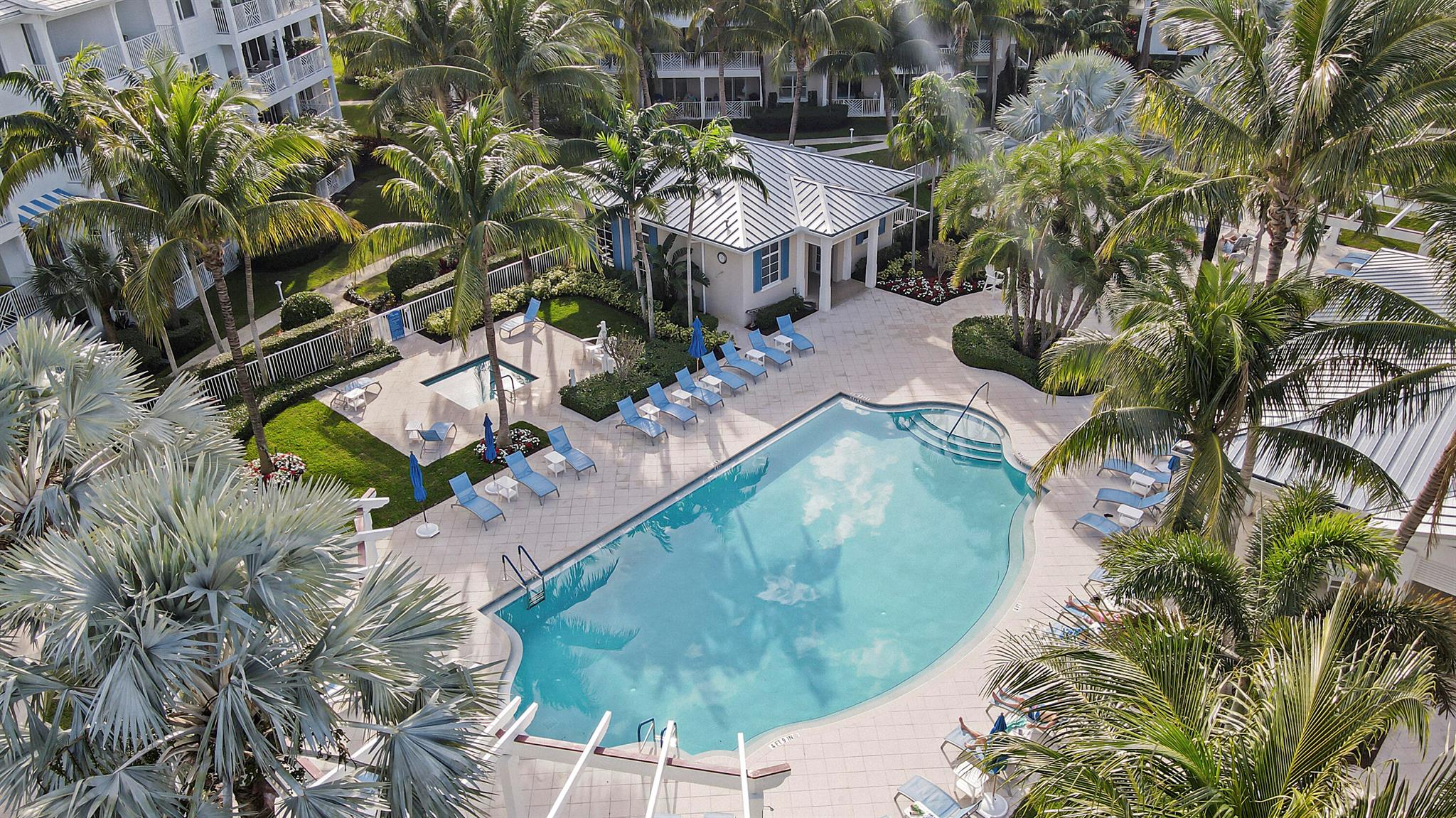 BAY COLONY - Residential Lease