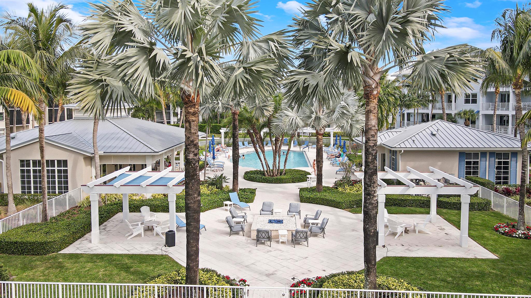 BAY COLONY - Residential Lease