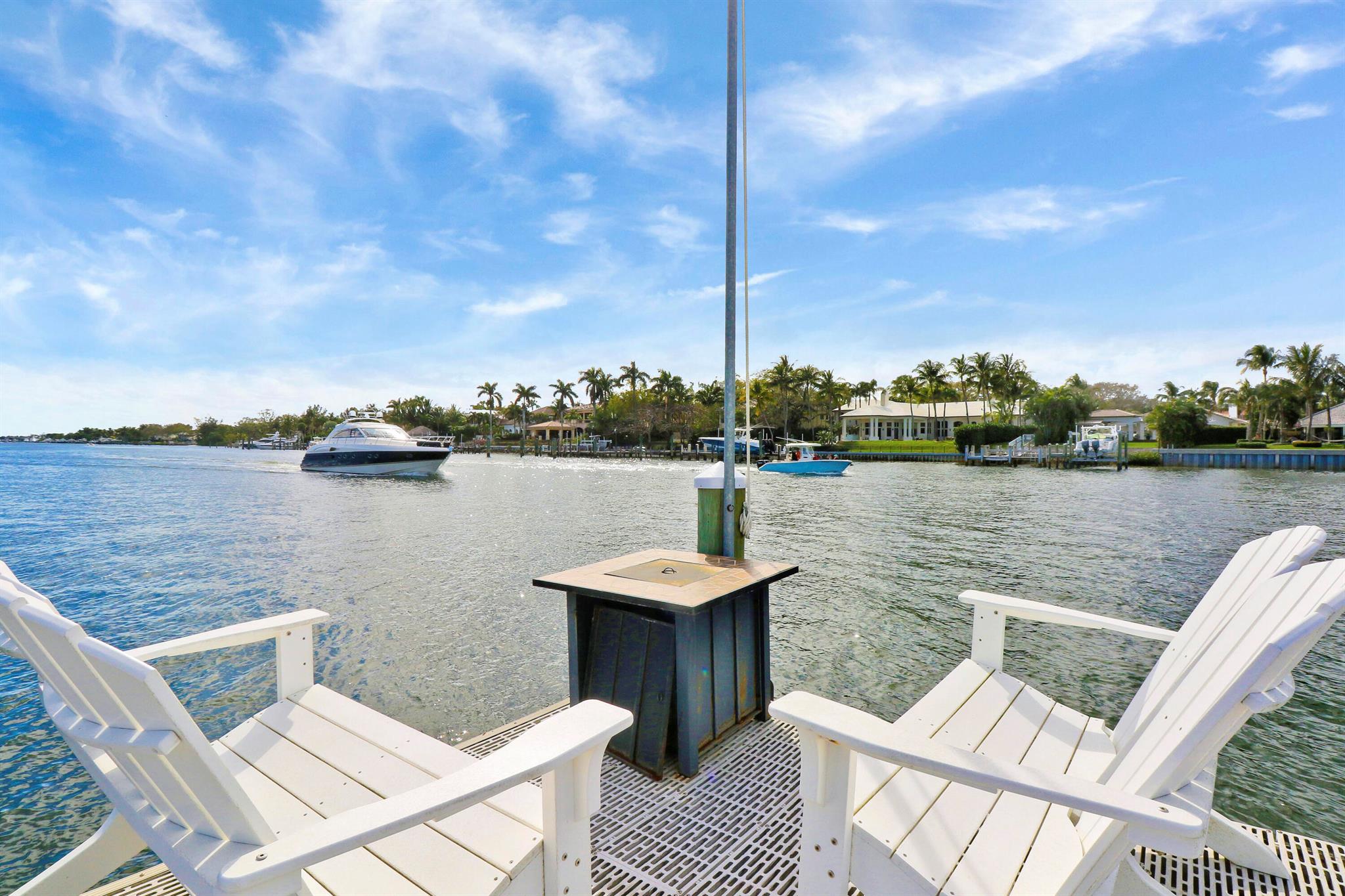 BAY COLONY - Residential Lease