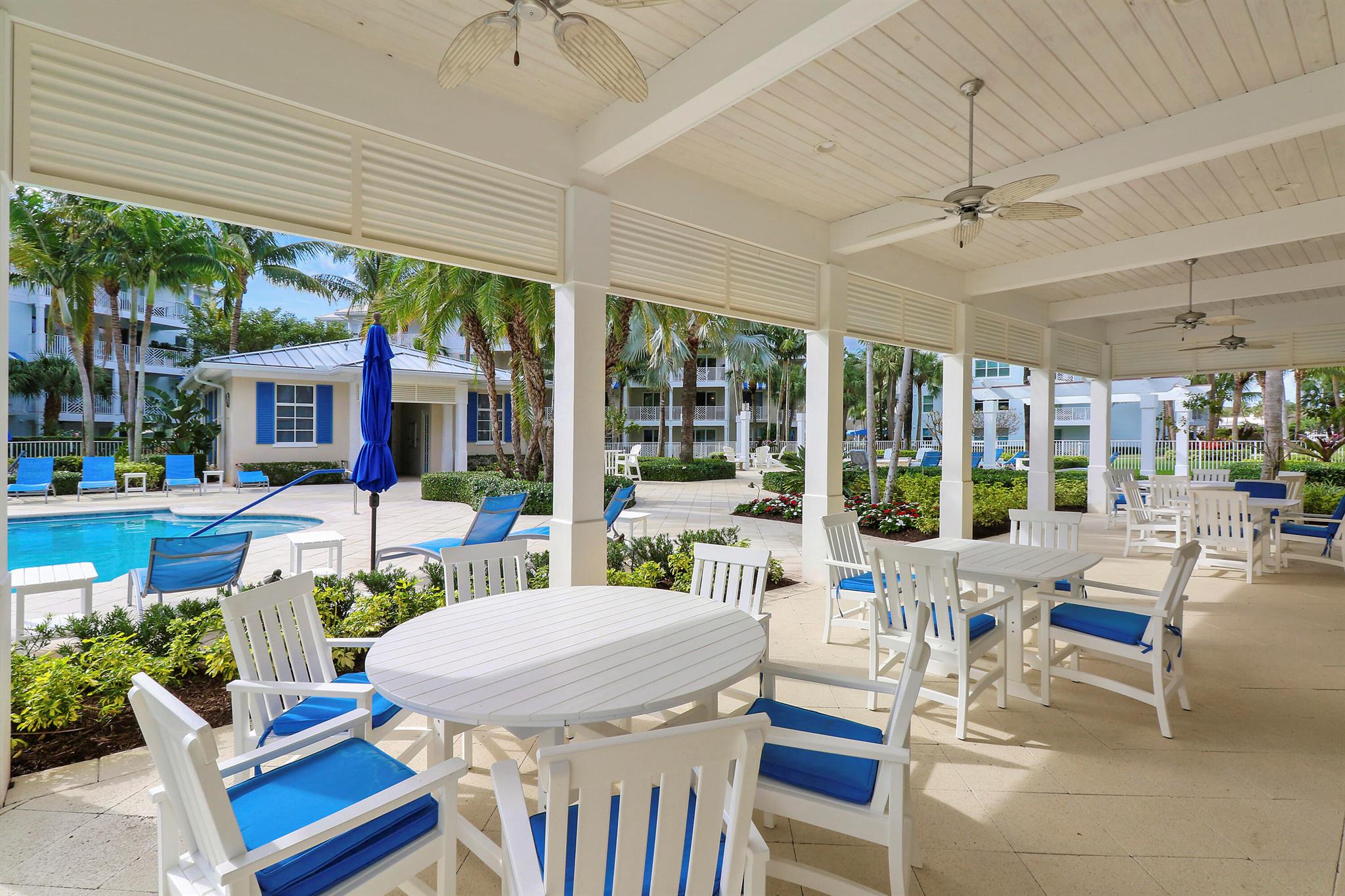 BAY COLONY - Residential Lease