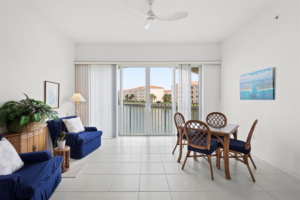 Photo of 17 Harbour Isle Drive #201, Fort Pierce, FL 34949 (MLS # F10508090)