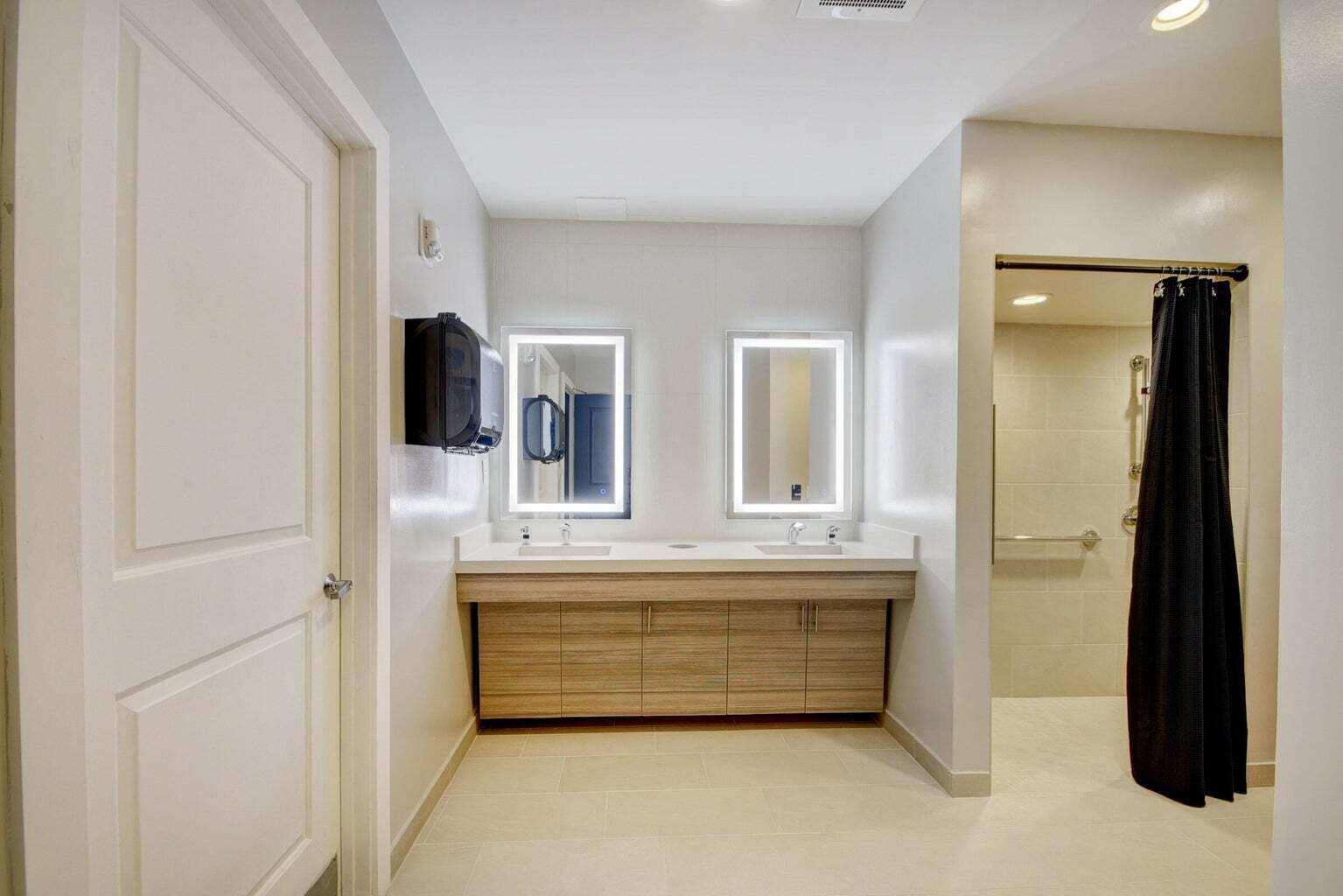 MARINA VILLAGE AT BOYNTON BEACH CONDO - Residential Lease