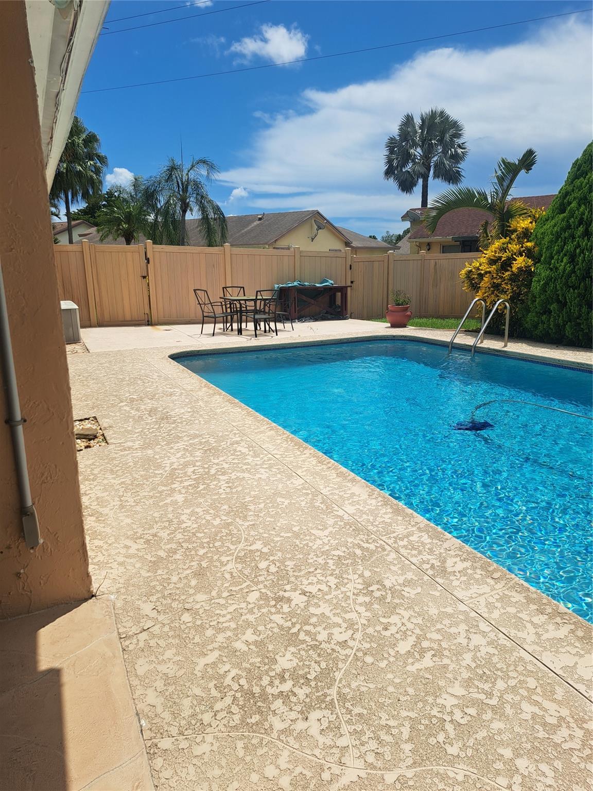 Serino Park Sec 3 81-46 B - Residential