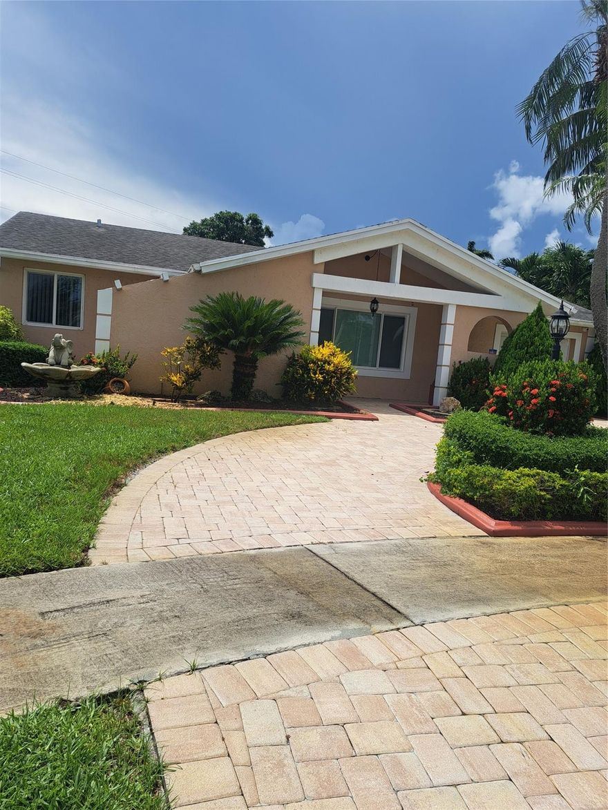 Large home located in Serino Park/ LARGE LOT. CUL-DE-SAC POOL HOME. BEAUTIFUL POOL & PATIO AREA. MUST SEE, ONE-OF-A-KIND POOL. WILL SELL FAST. Spacious three-bedroom home. Open floor plan. Large kitchen with new appliances. Kitchen also features breakfast and adjacent dining area. Sliders to the pool area with papered patio. Tile floors throughout. Close to main Highways, restaurant. Impact doors and windows.