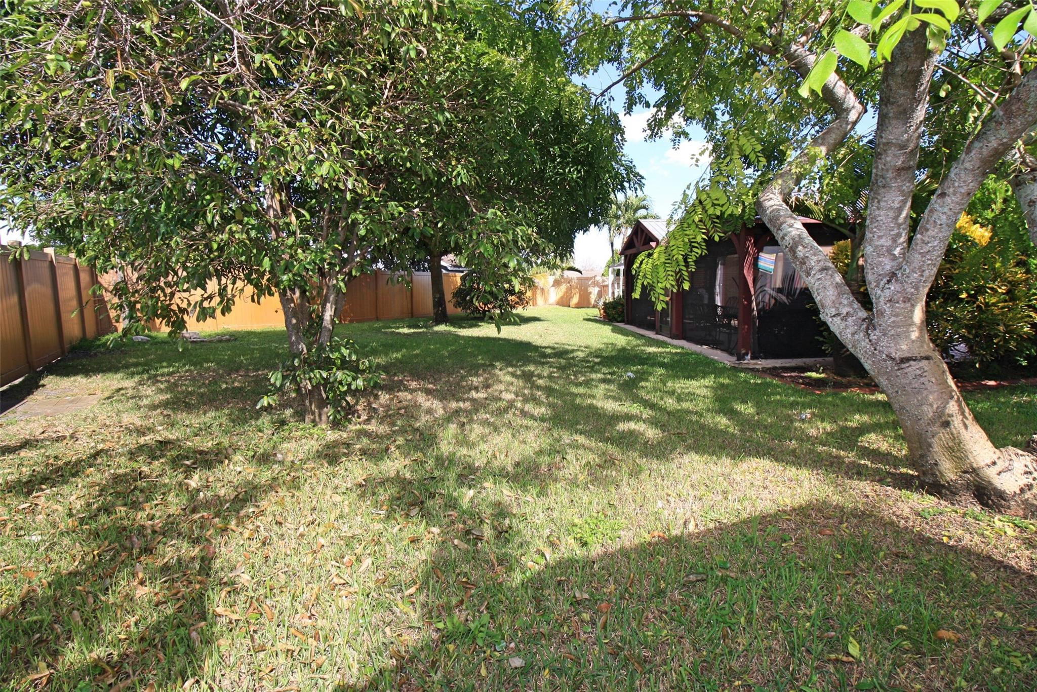 Serino Park Sec 3 81-46 B - Residential