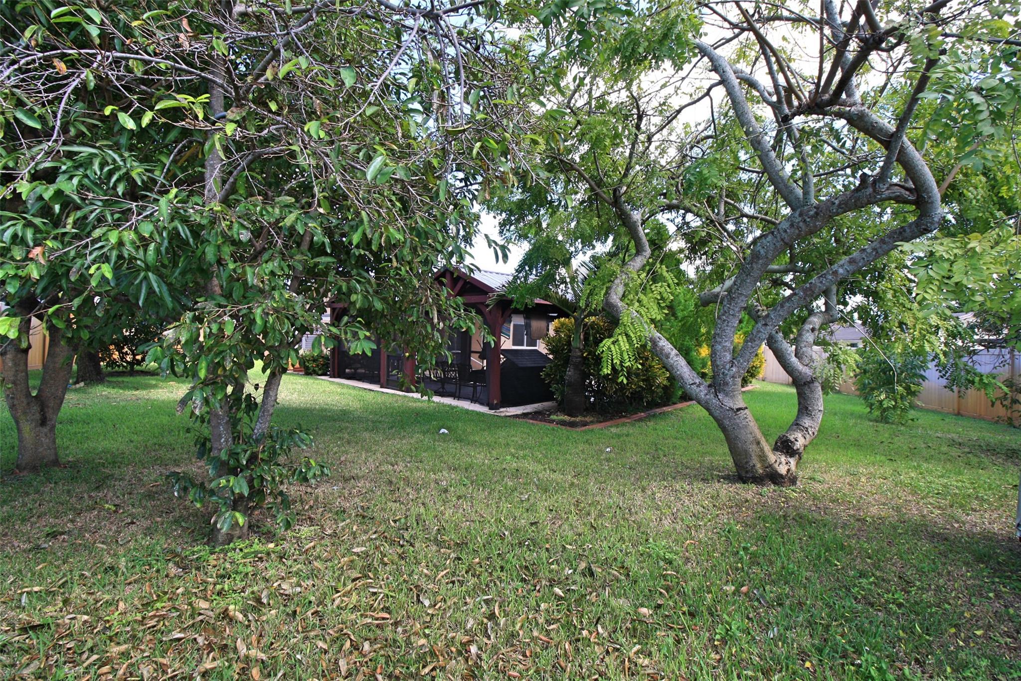 Serino Park Sec 3 81-46 B - Residential